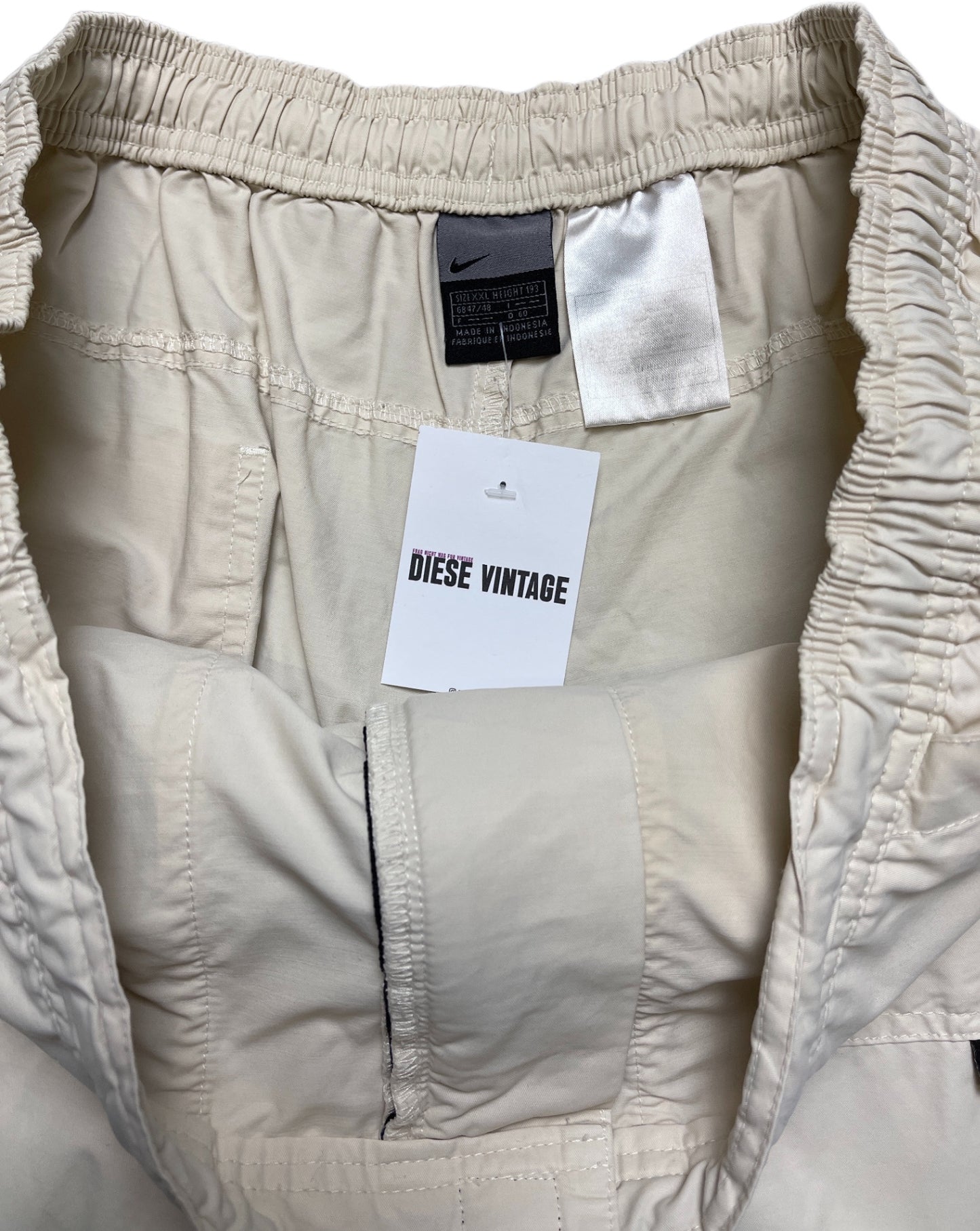 Vintage Nike Shorts Creme Nylon XXL