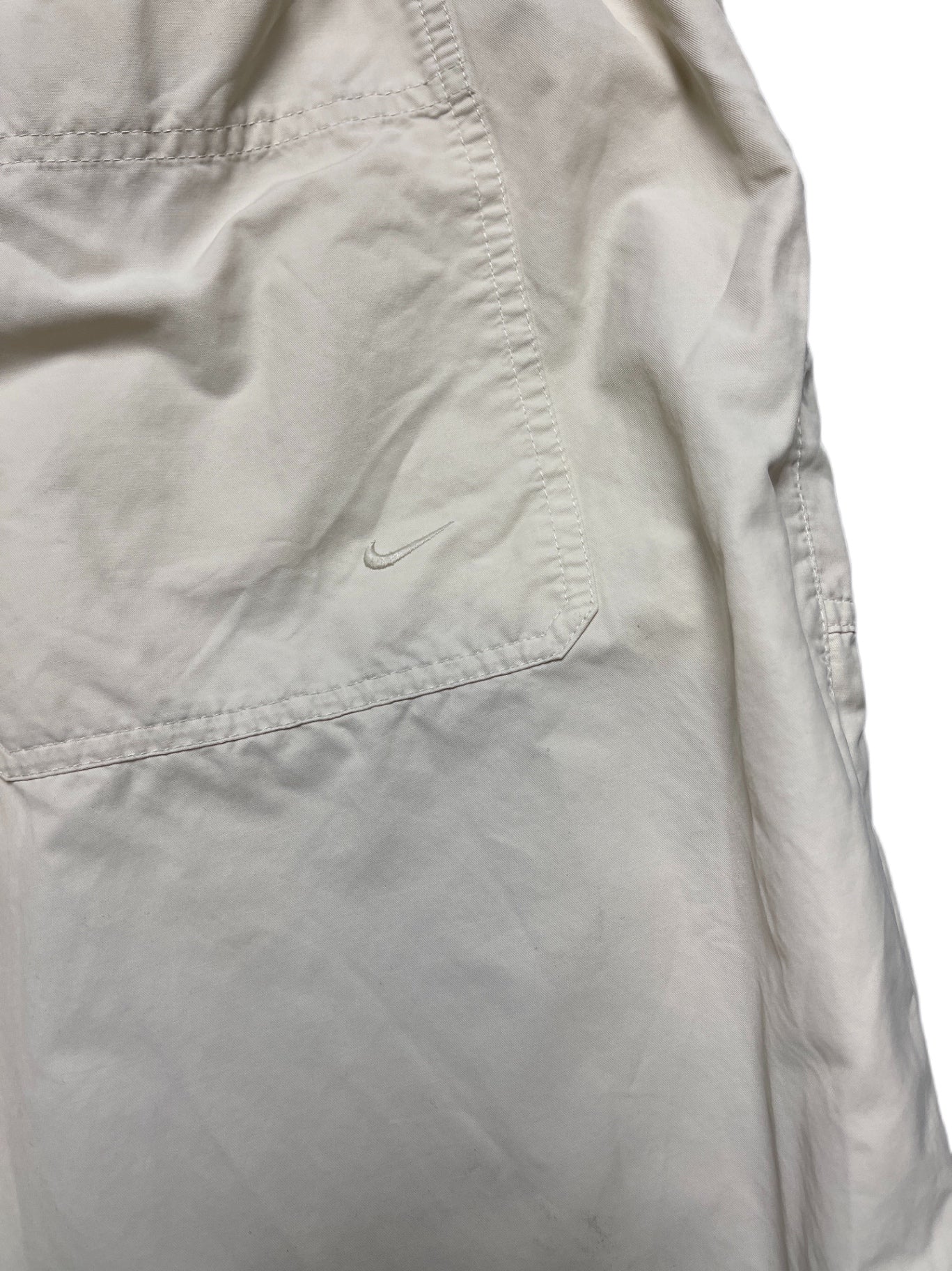 Vintage Nike Shorts Creme Nylon XXL