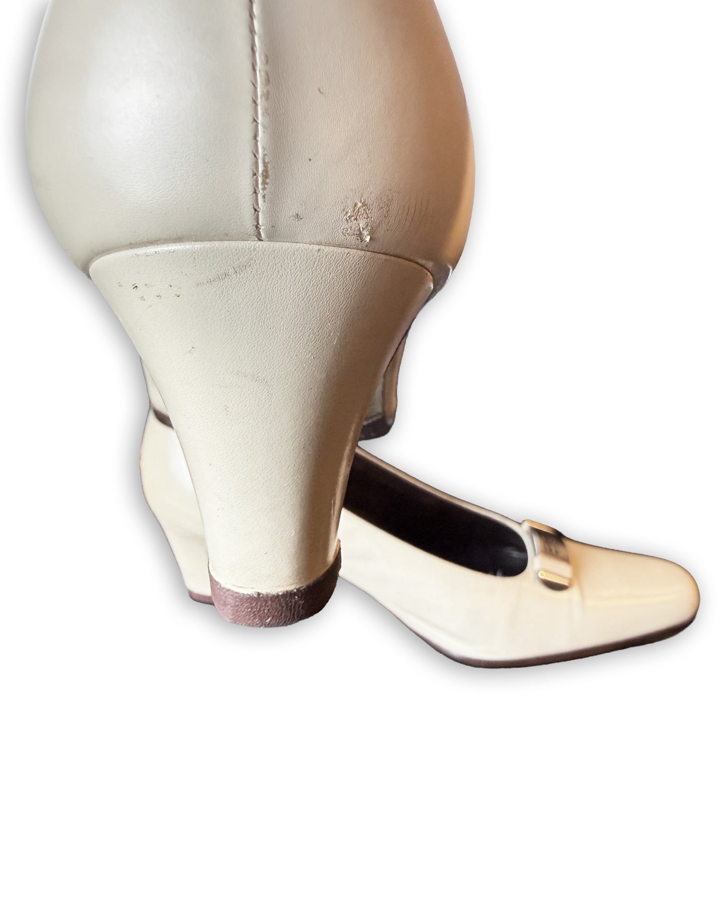 Vintage Balenciaga Off-White Leather BB Logo Buckle Pumps - EU 35