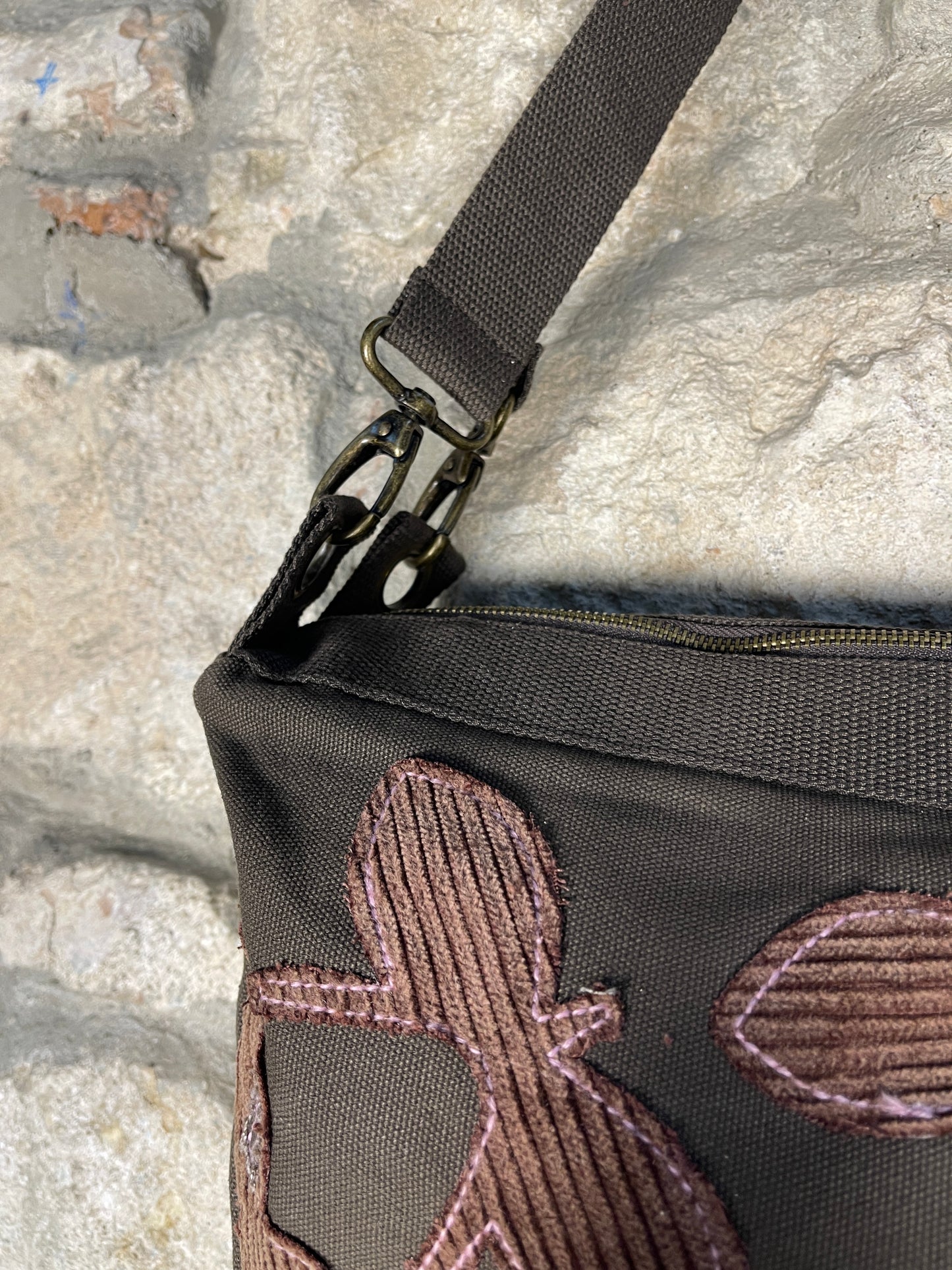 Y2K Pacha Shoulder Bag Brown Deadstock 2000s