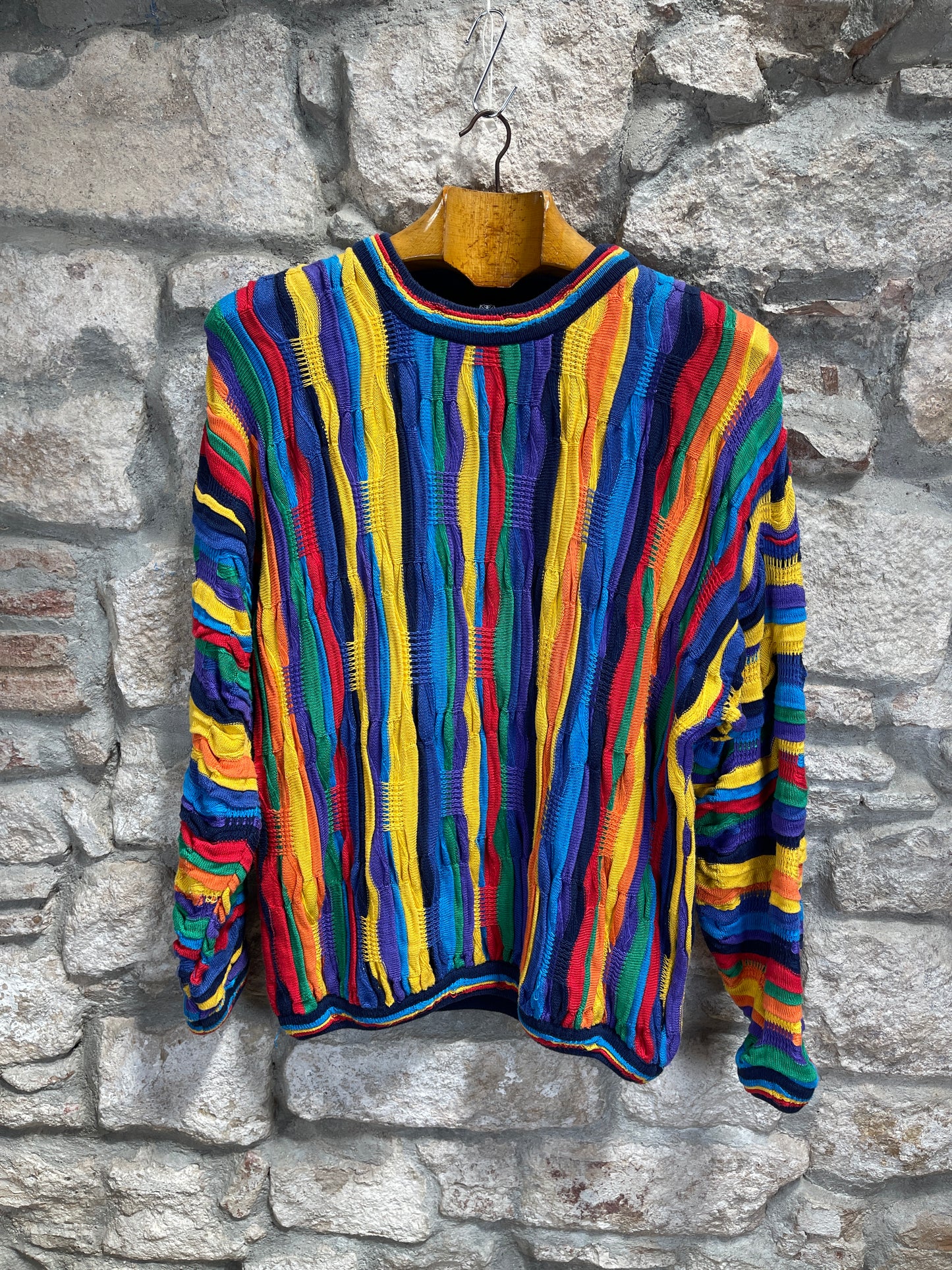 Vintage Tundra Coogy-Style Knit Sweatshirt XL