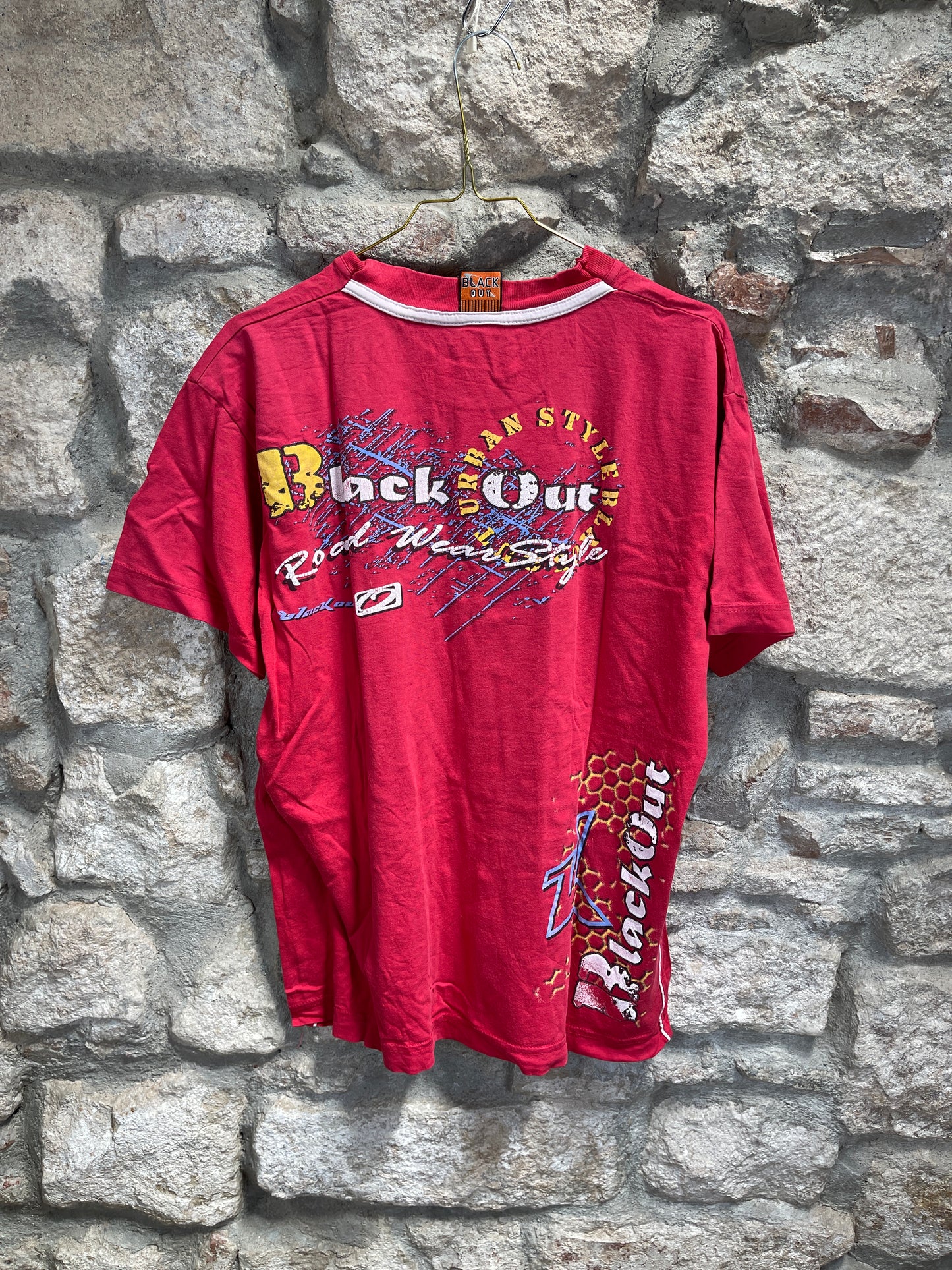 Y2K Black Out T-Shirt Red M