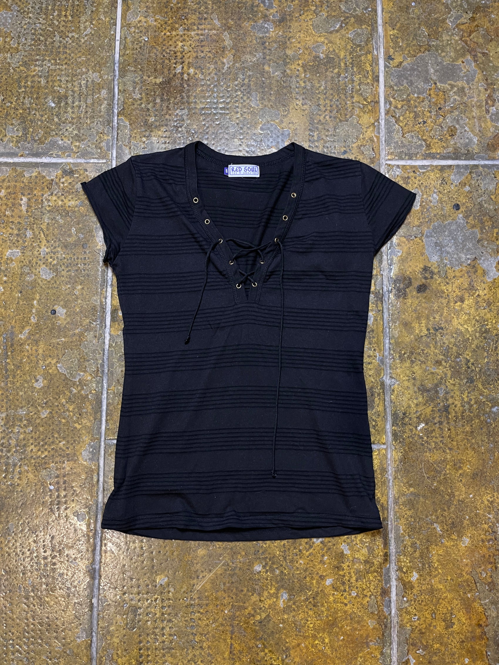 Red Soul Short Sleeve Top Black 2000s y2k - S