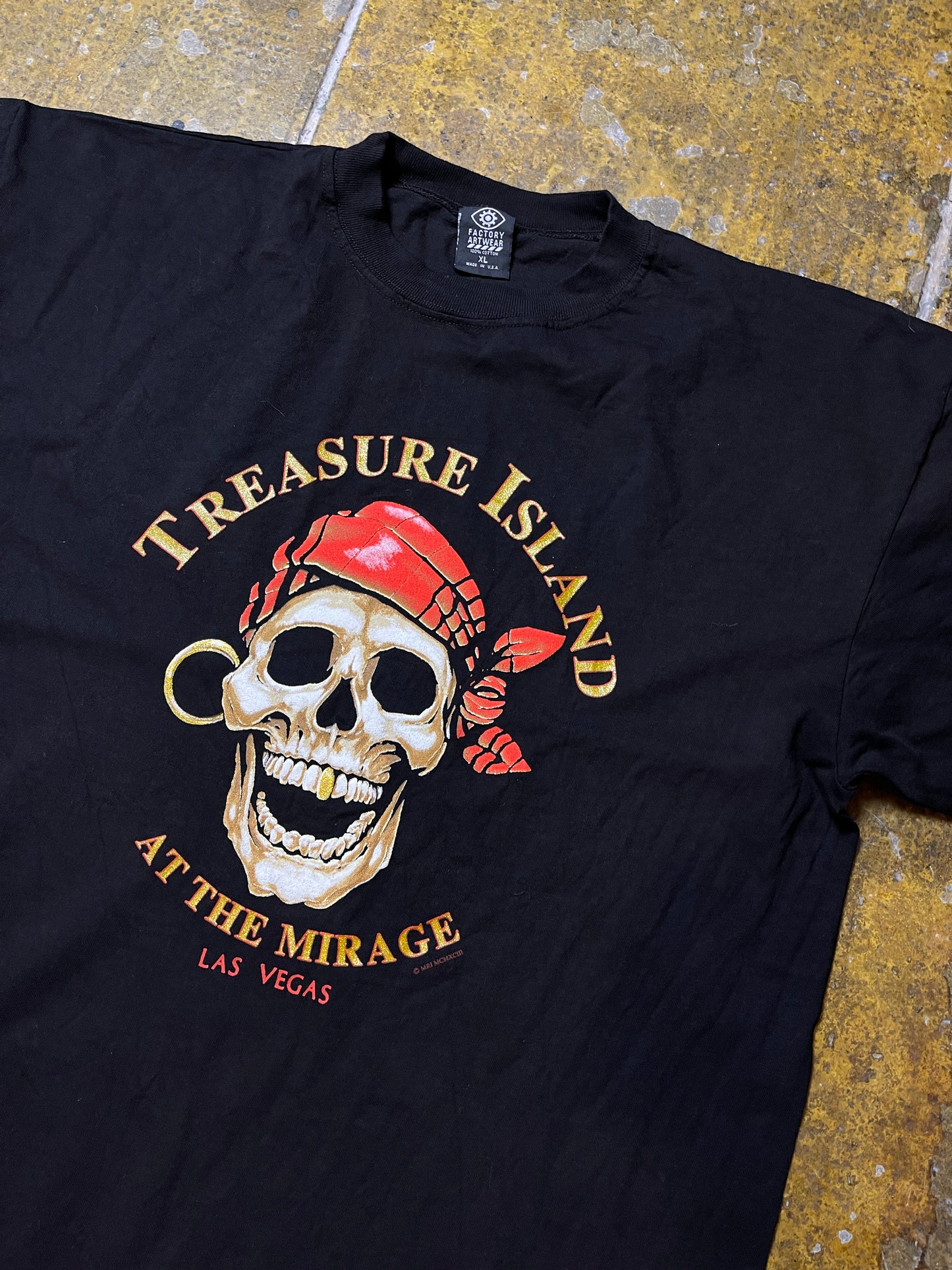 Vintage Treasure Island Las Vegas T-Shirt Black 1990s - XL/XXL