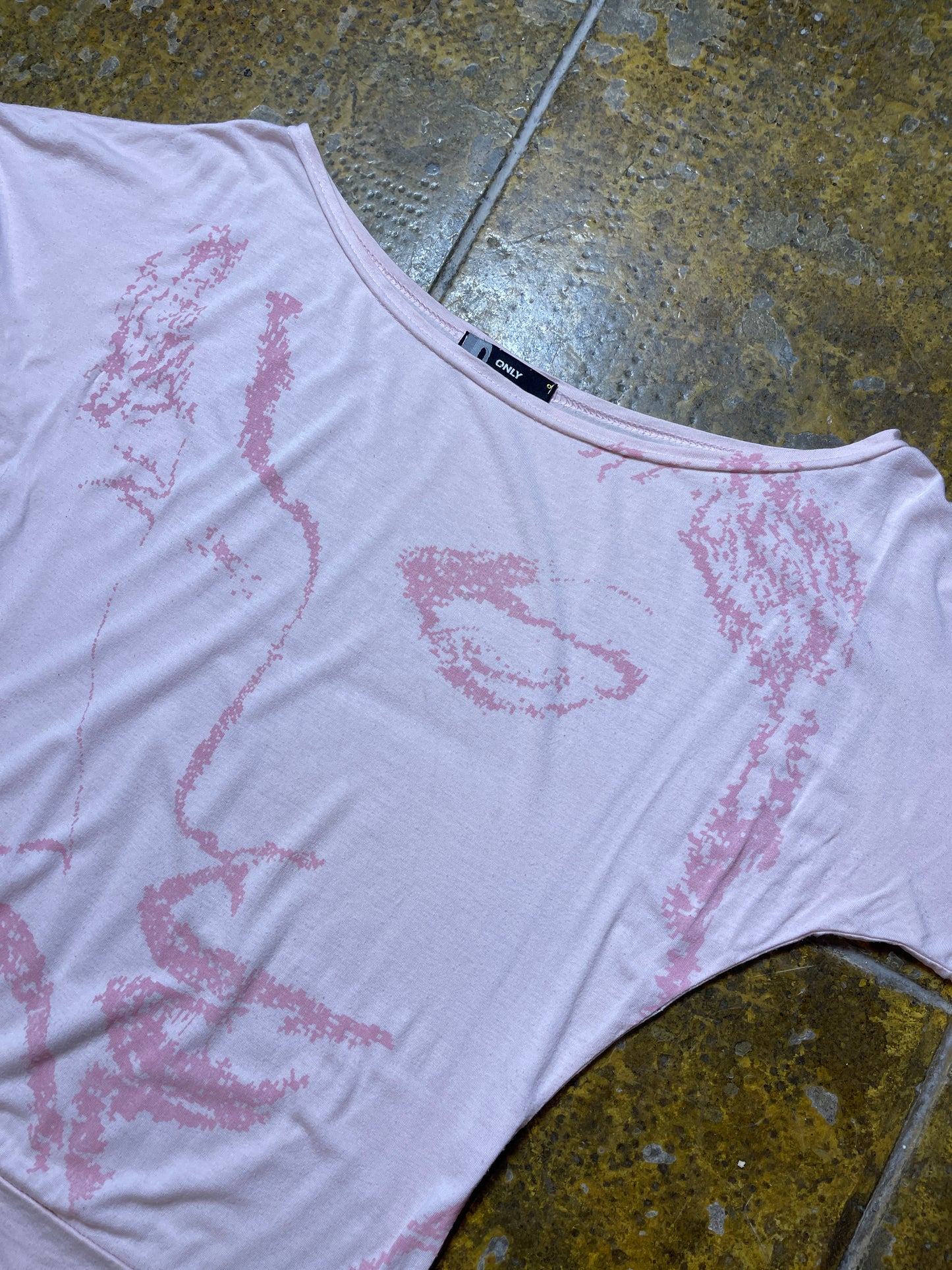 Only Short Sleeve Face Top Rose 2000s y2k - XS