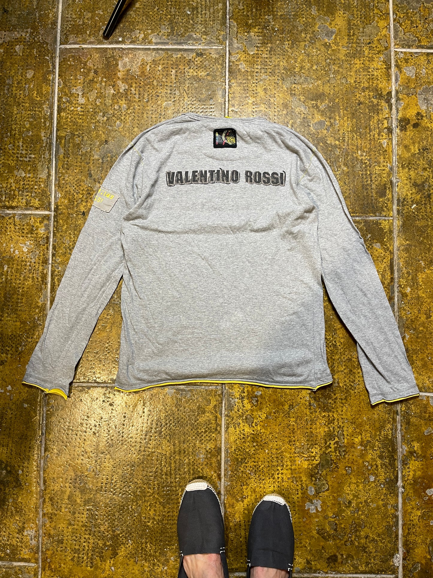 Valentino Rossi Long Sleeve Gray Yellow 2000s y2k - M