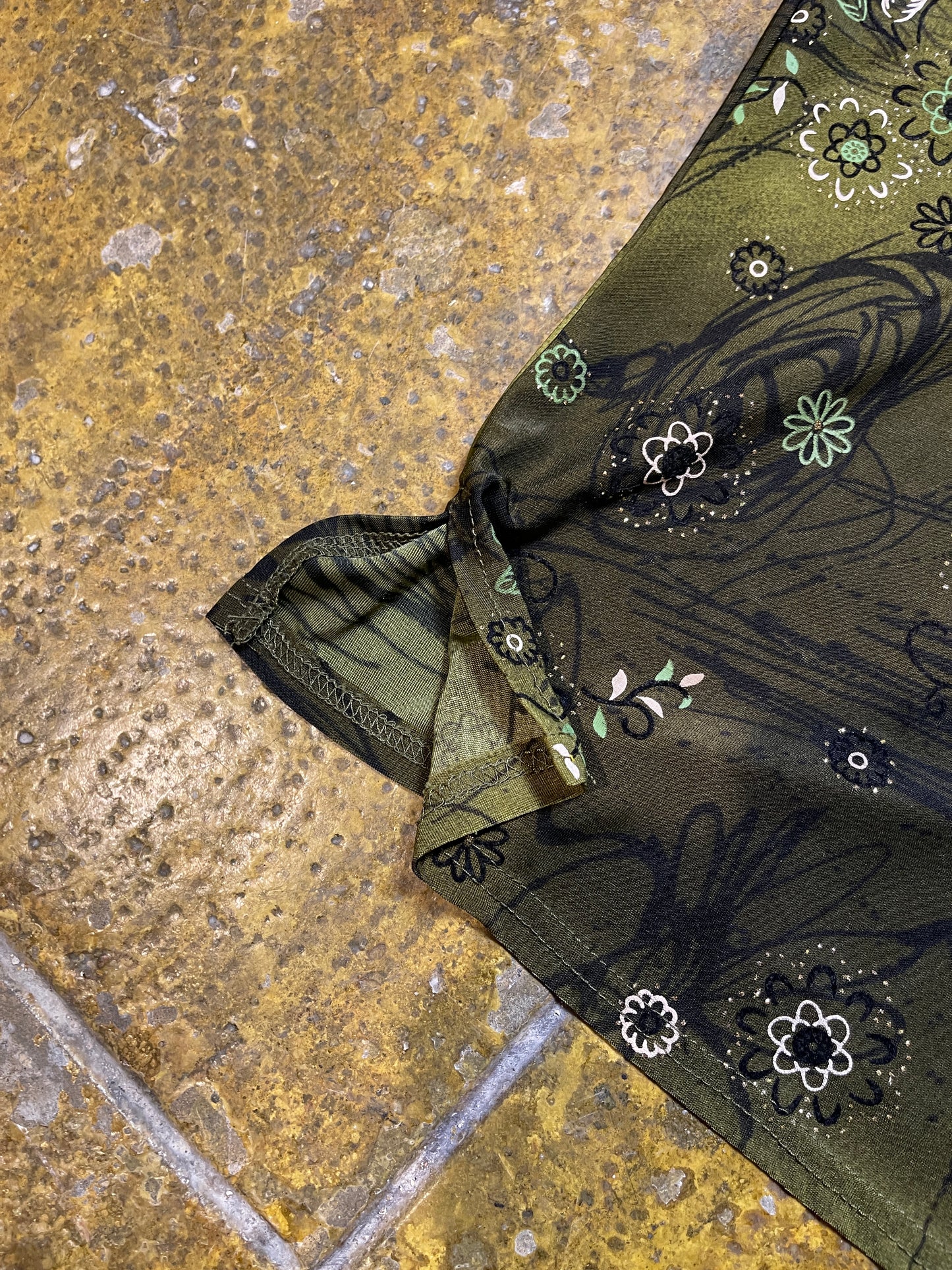 Green Short Sleeve Top Shiny 2000s y2k - XL