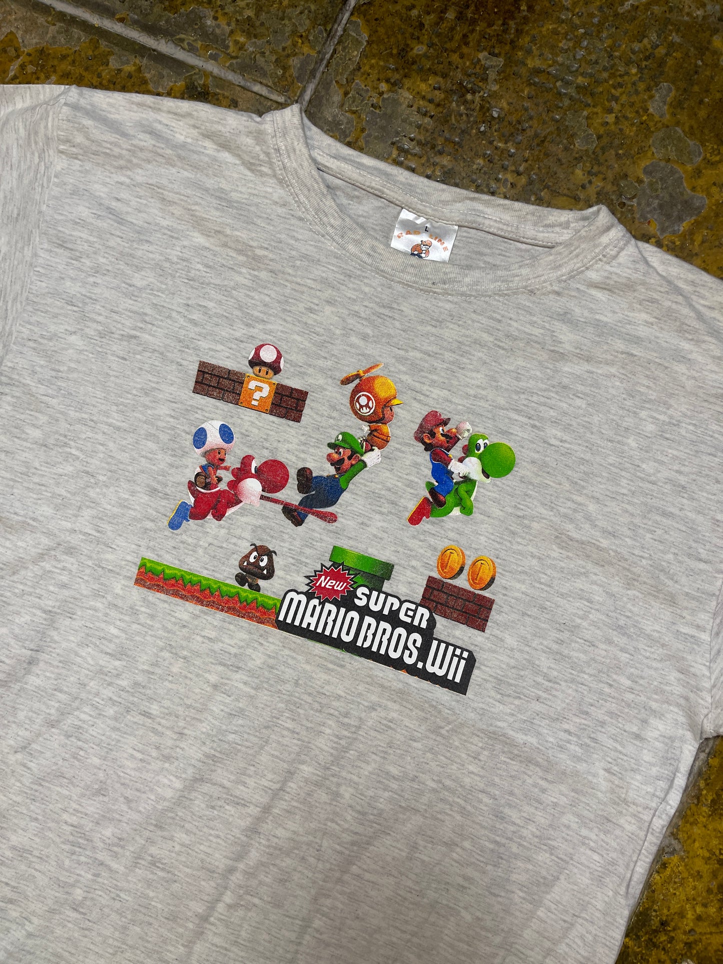 Nintendo New Super Mario Bros Wii T-Shirt Gray 2000s y2k - L
