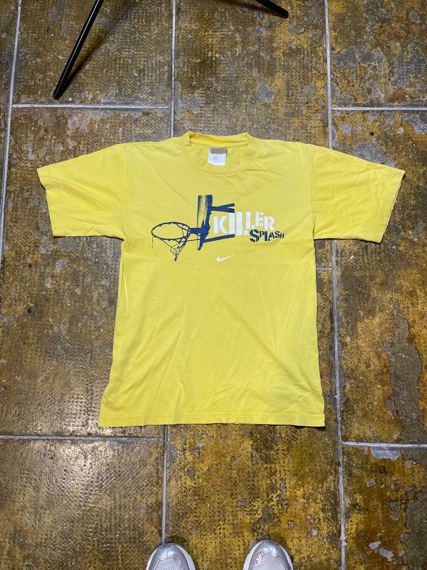 Vintage Nike Basketball T-Shirt 1990s - S/M