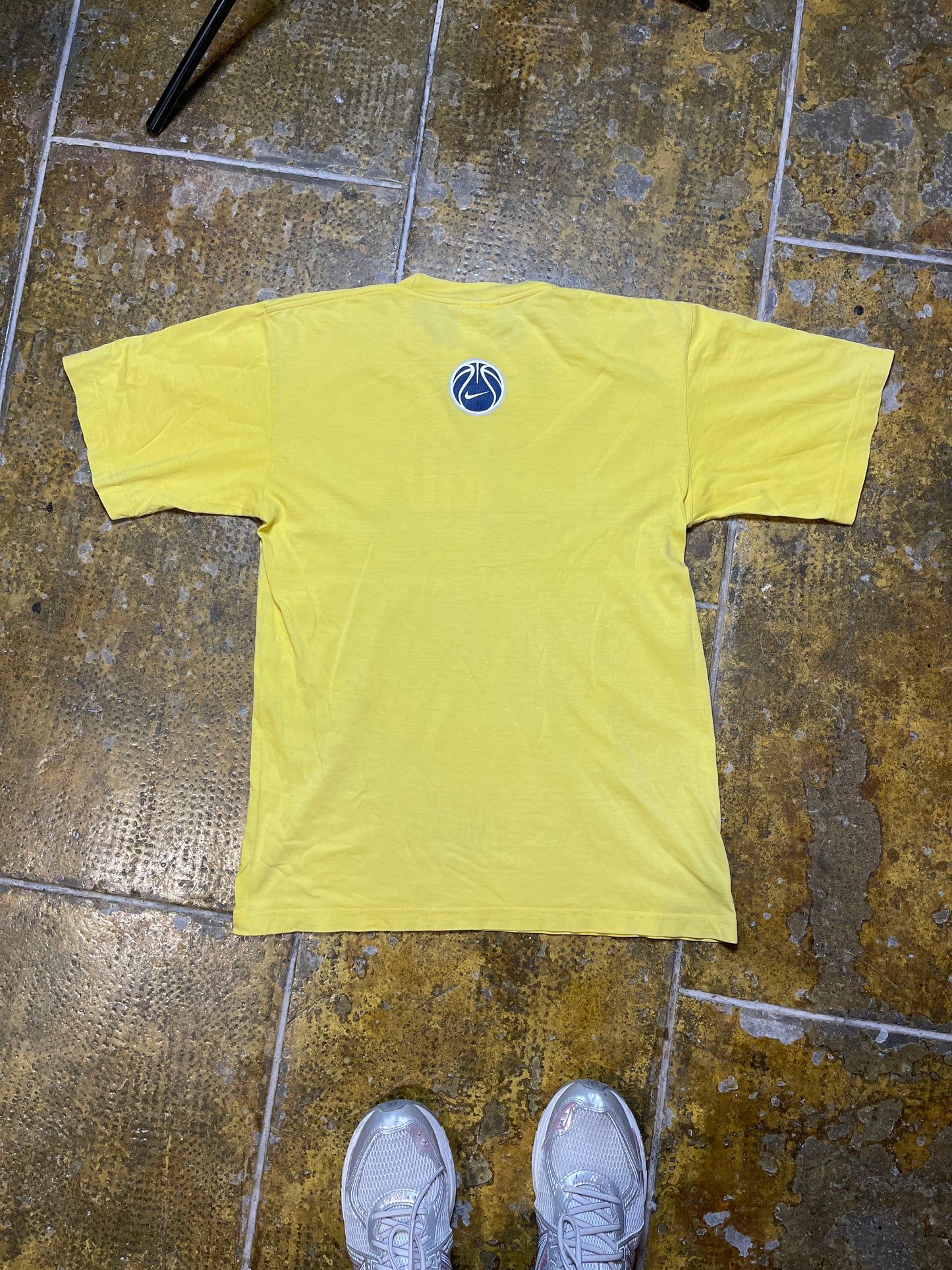 Vintage Nike Basketball T-Shirt 1990s - S/M