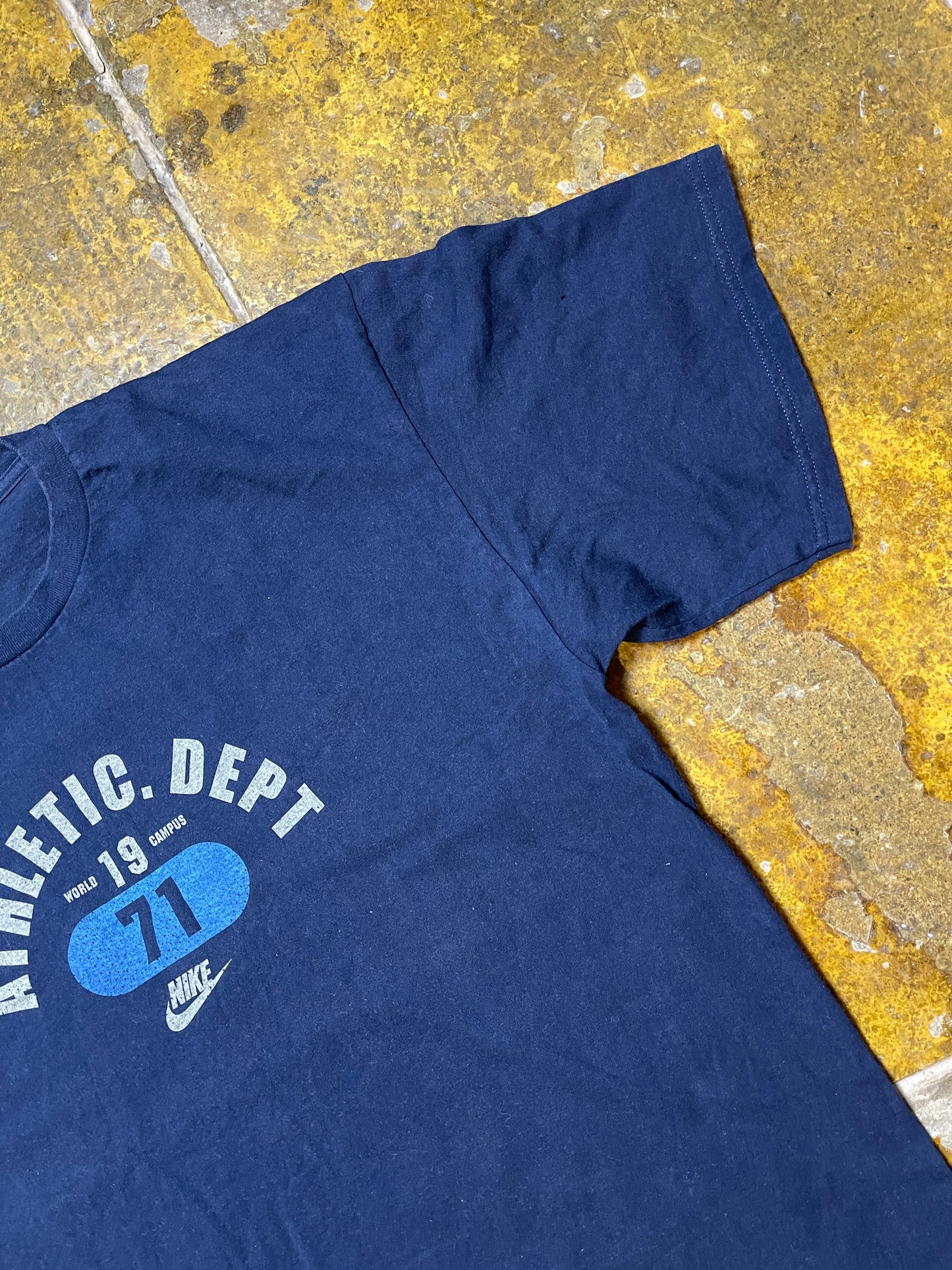 VIntage Nike T-Shirt Athletic Dept. Navy 1990s - L