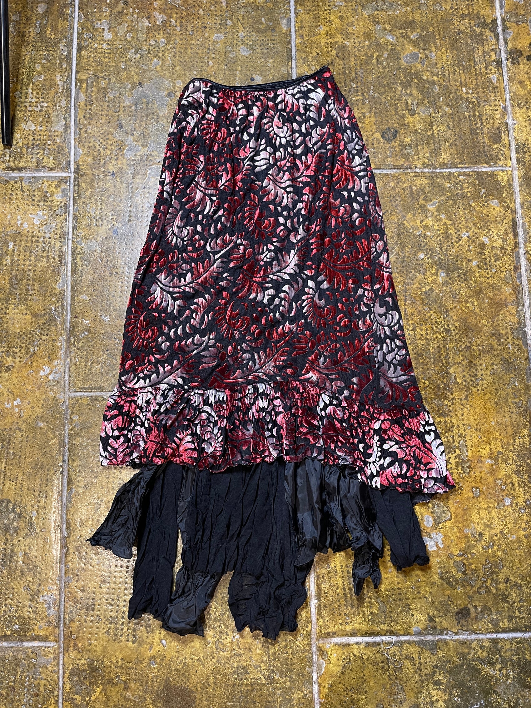 TMT Tomato Velvet Skirt Red Black 2000s y2k Fairy - XXL