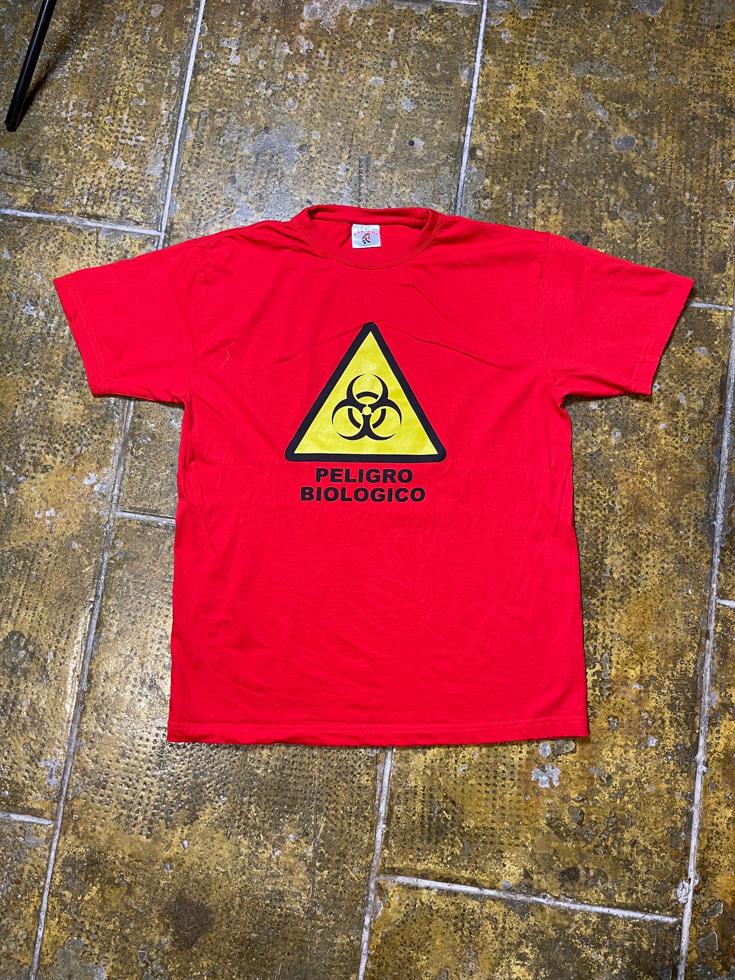 Vintage Peligro Biologico T-Shirt Red - L