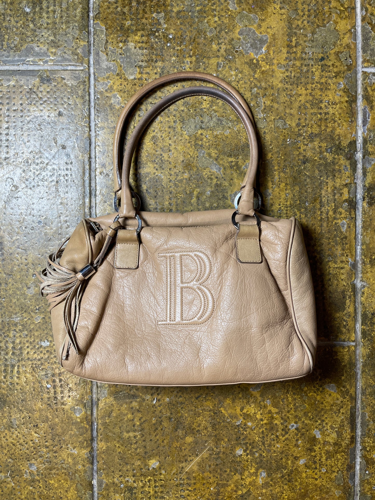 Vintage Balmain Leather Barrel Handbag Beige