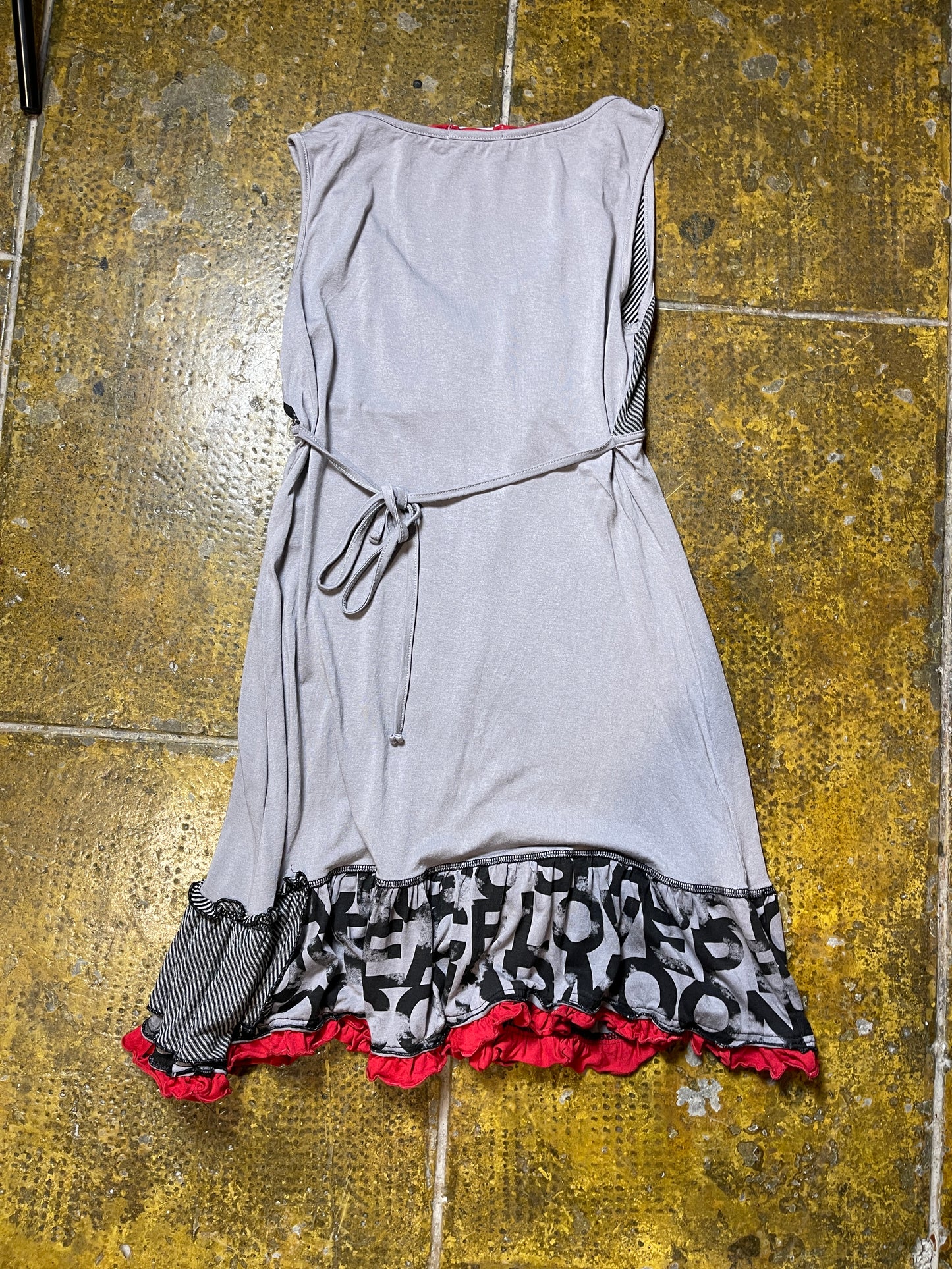 Cache Cache Sleeveless Summer Dress Gray Red 2000s y2k - L
