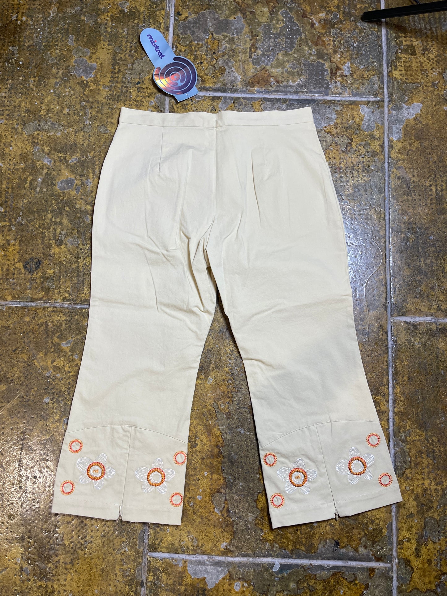 Mistral Capri Pants Beige 2000s y2k Deadstock - M