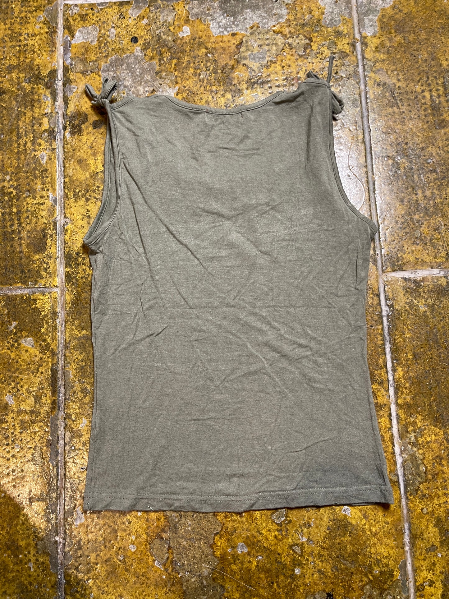 Miss Lucci Sleeveless Top Khaki 2000s y2k - S