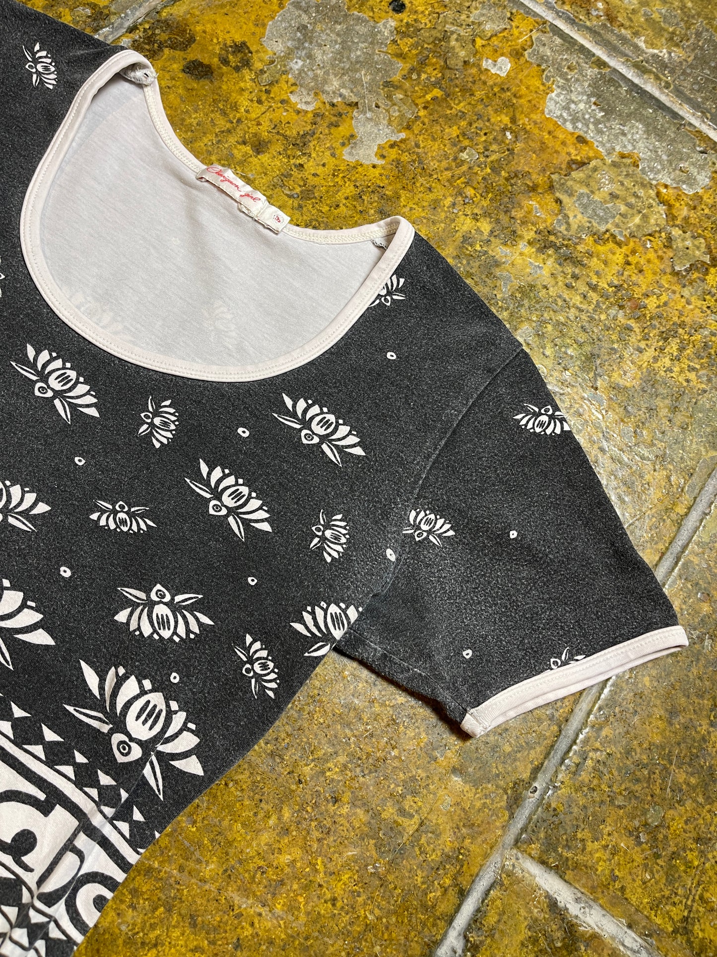 Chevignon Short Sleeve Top Black White 2000s y2k - XS