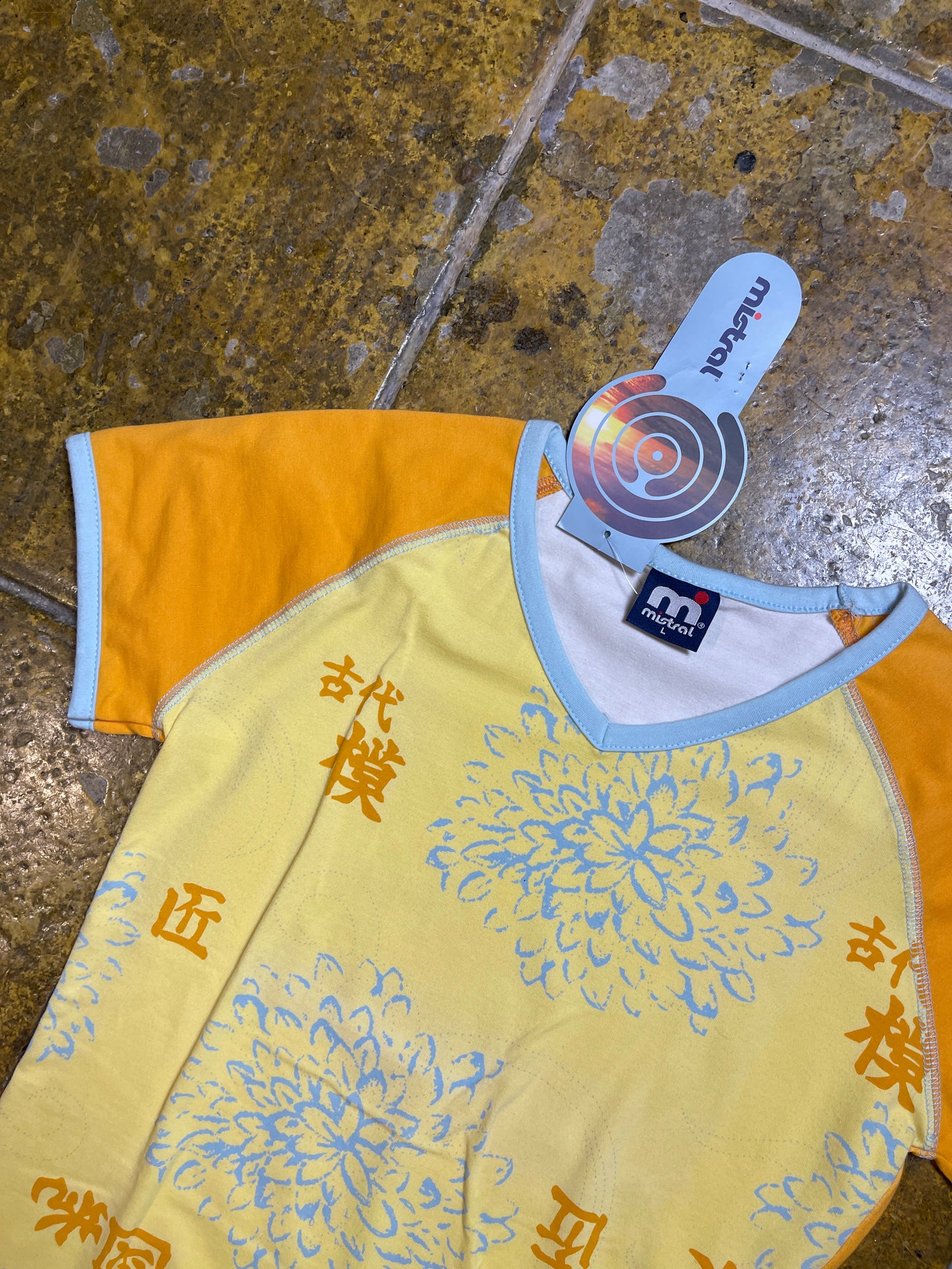 Mistral Short Sleeve Top Orange Blue 2000s y2k Deadstock - L
