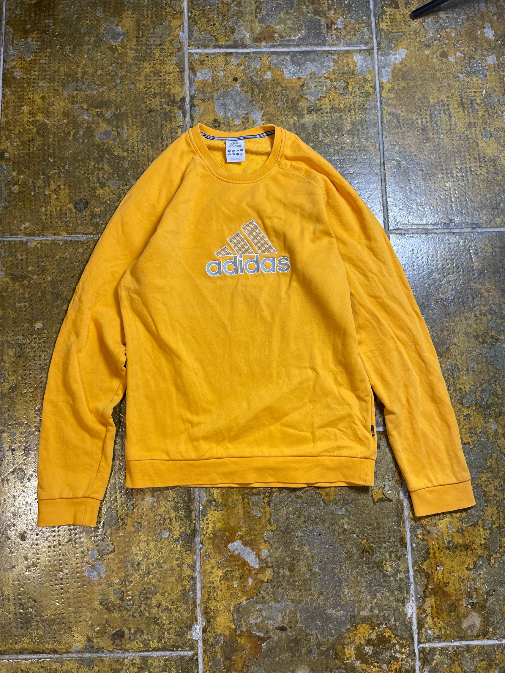 Vintage Adidas Sweatshirt Orange 2000s - M