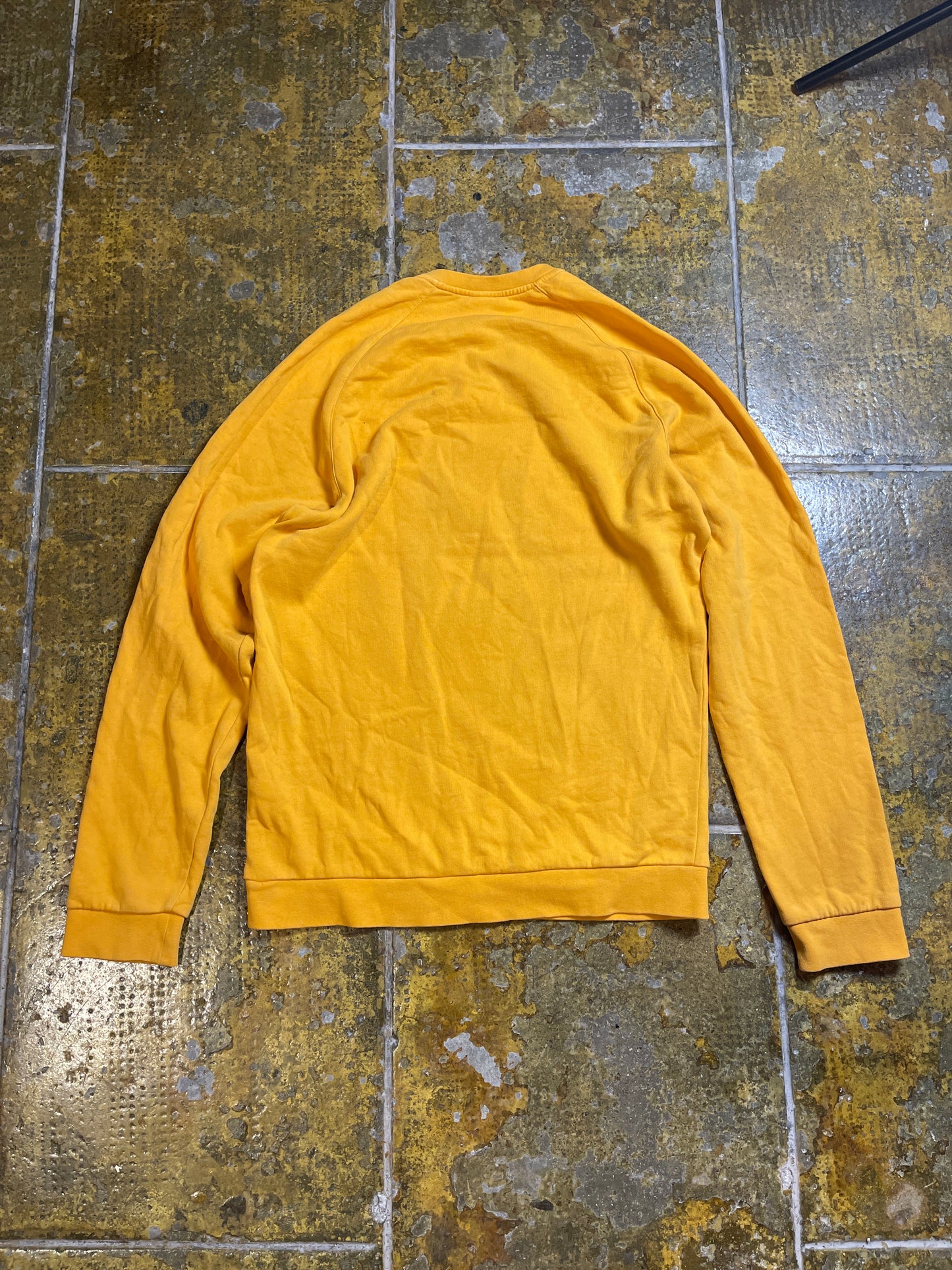 Vintage Adidas Sweatshirt Orange 2000s - M
