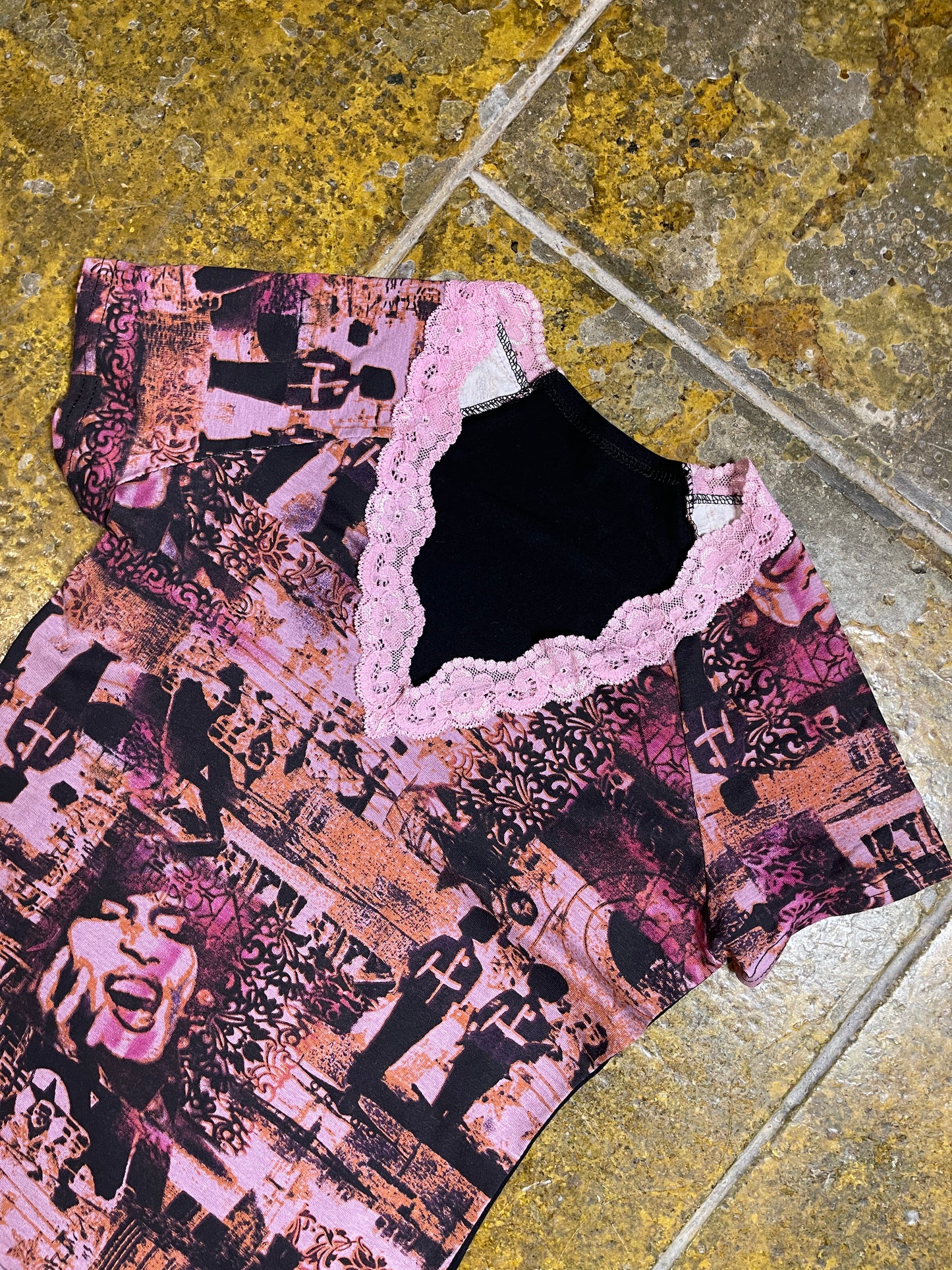 Short Sleeve Top Purple Black 2000s y2k - M/L