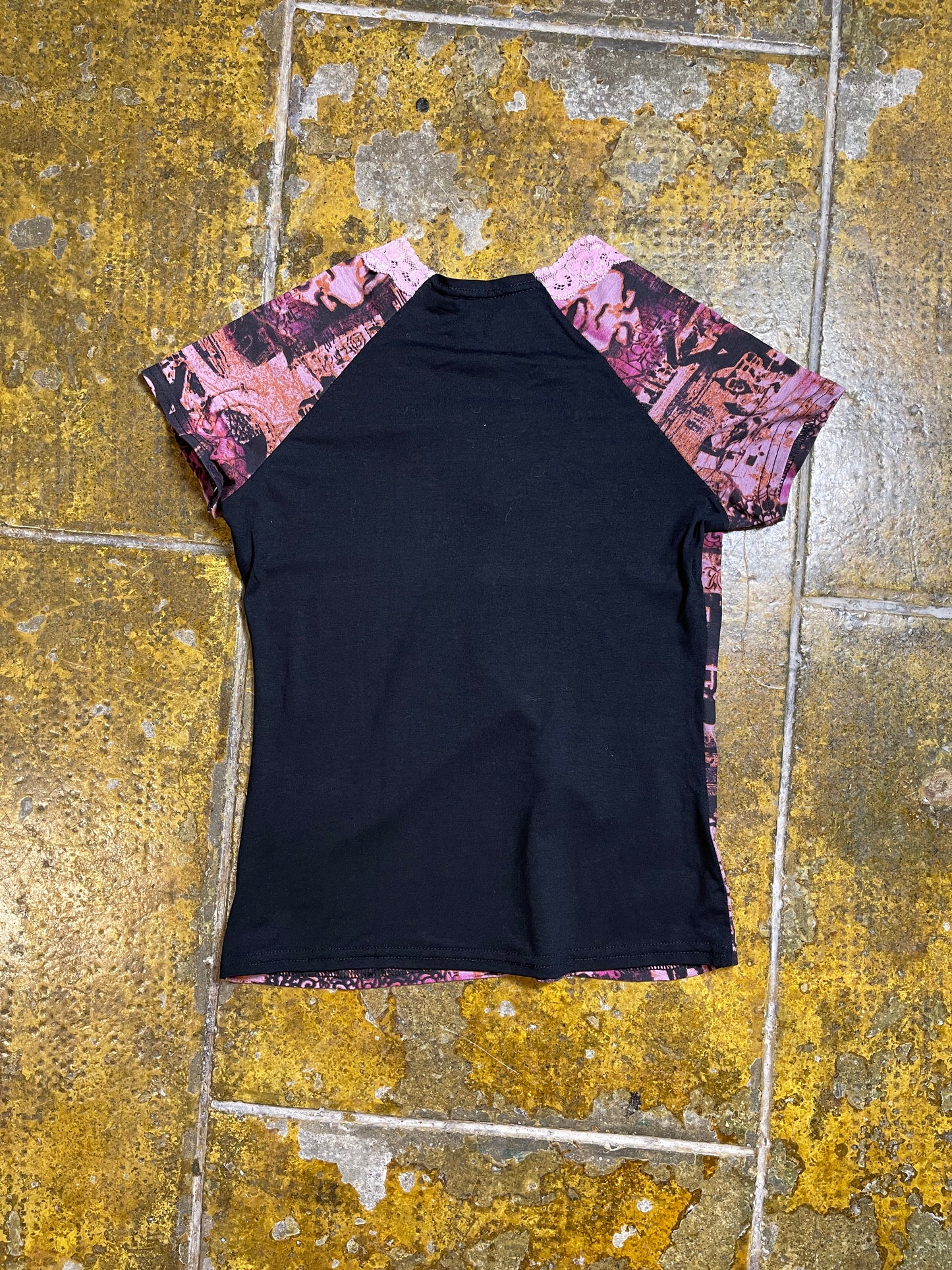 Short Sleeve Top Purple Black 2000s y2k - M/L