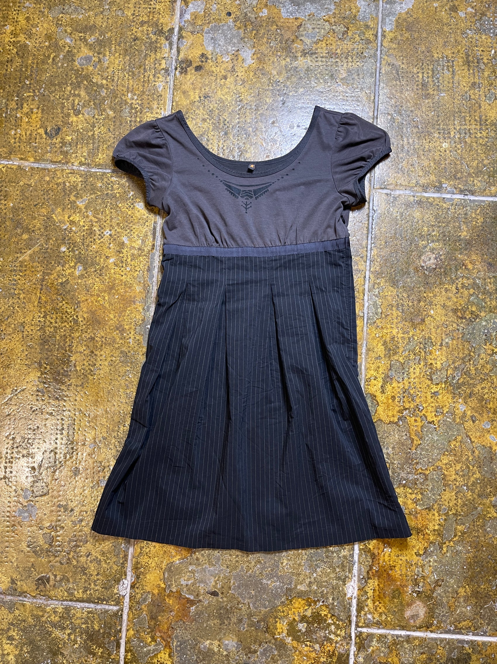 Cop Copine Short Sleeve Summer Dress Khaki Black 2000s y2k - M