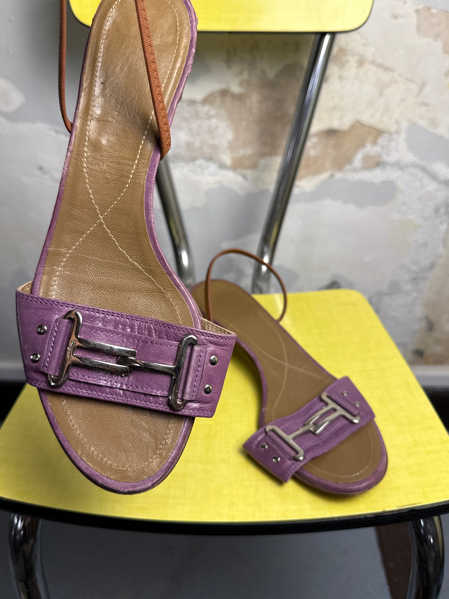 Vintage 90s / 2000s Ferragamo Glory Strappy Kitten Heels Lilac - 39