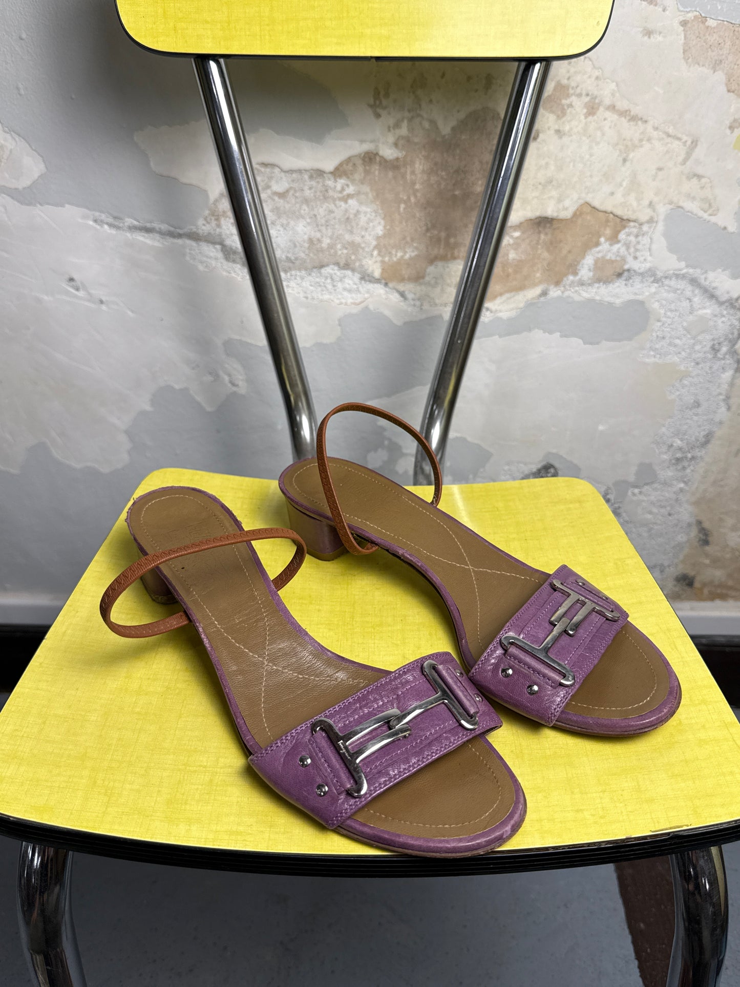 Vintage 90s / 2000s Ferragamo Glory Strappy Kitten Heels Lilac - 39