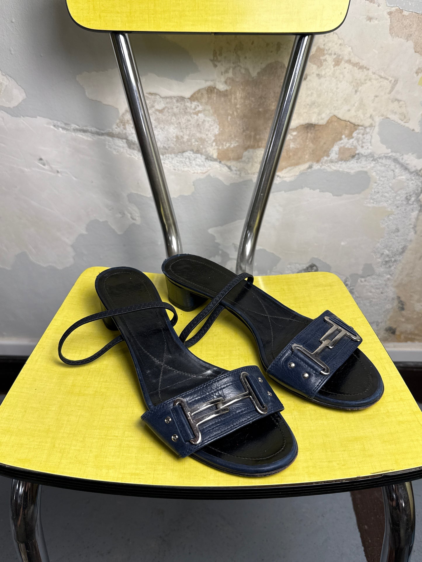 Vintage 90s / 2000s Ferragamo Glory Strappy Kitten Heels Night Blue - 39