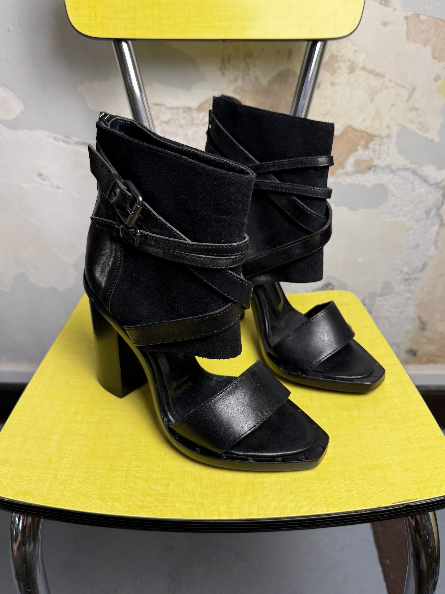 Y2k Diesel Black Gold Vivien Cutout Bootie Sandal Black - 35
