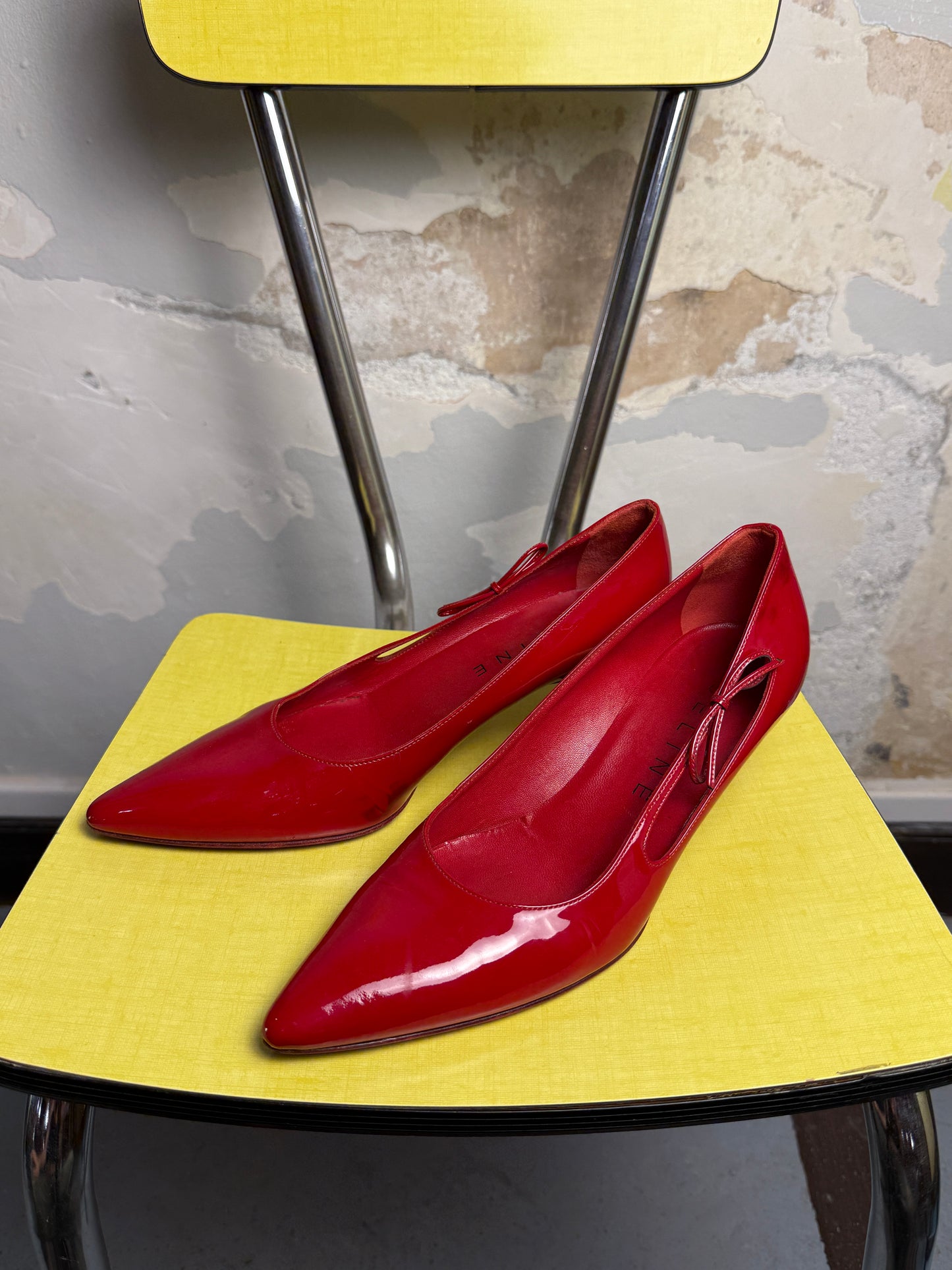 Early 2000s Celine Pointed Patent Kitten Heels Side-Bow Strap Red - 36