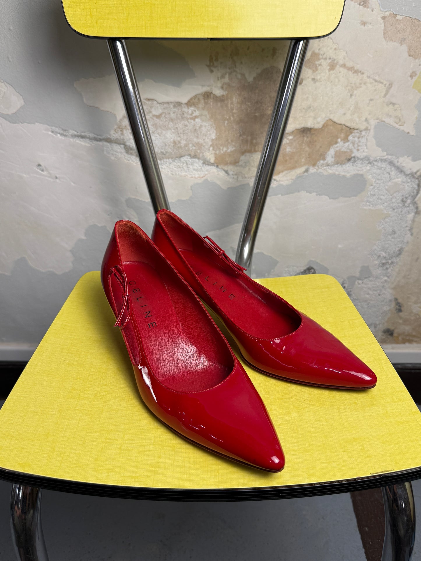 Early 2000s Celine Pointed Patent Kitten Heels Side-Bow Strap Red - 36