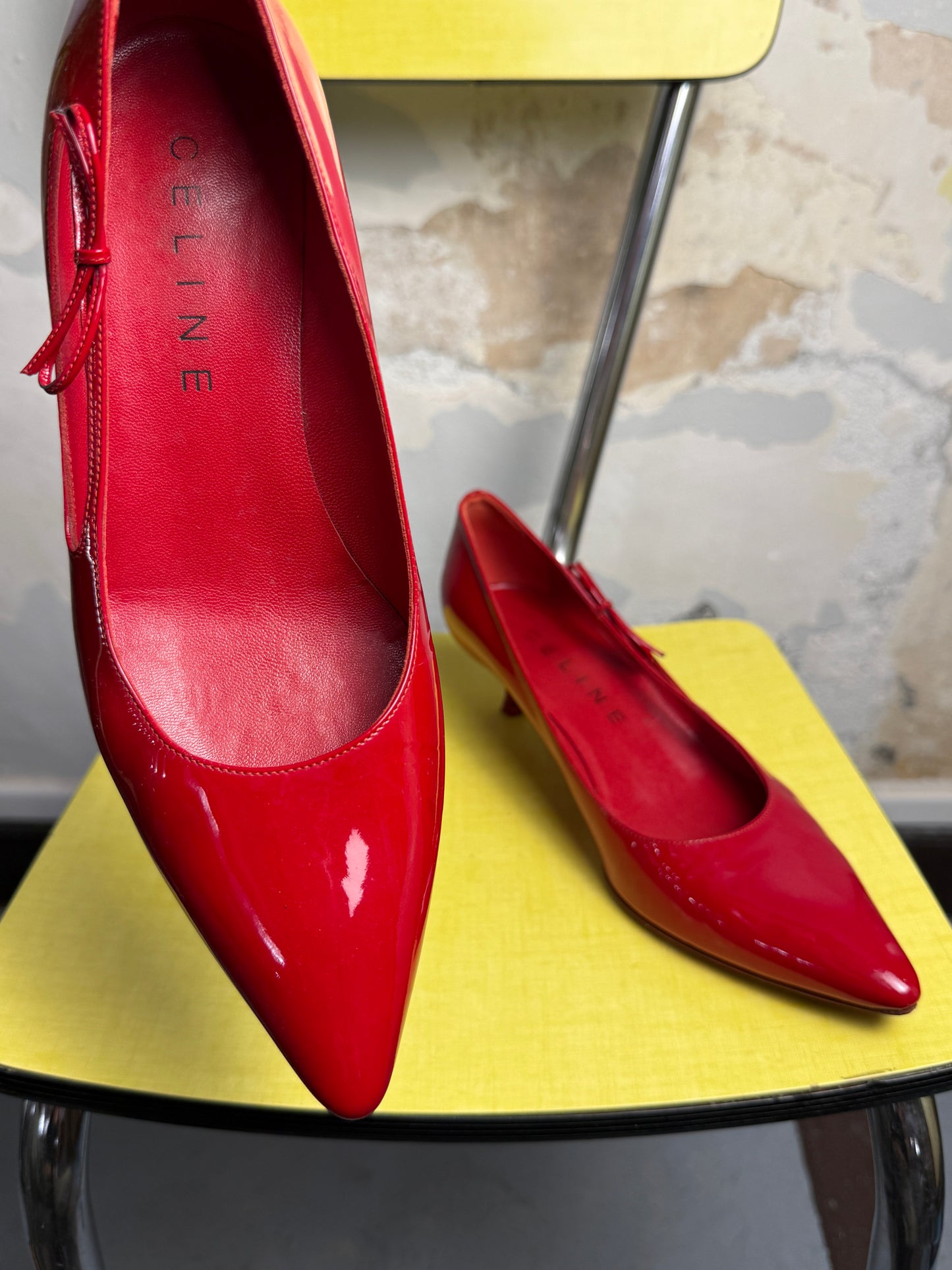 Early 2000s Celine Pointed Patent Kitten Heels Side-Bow Strap Red - 36