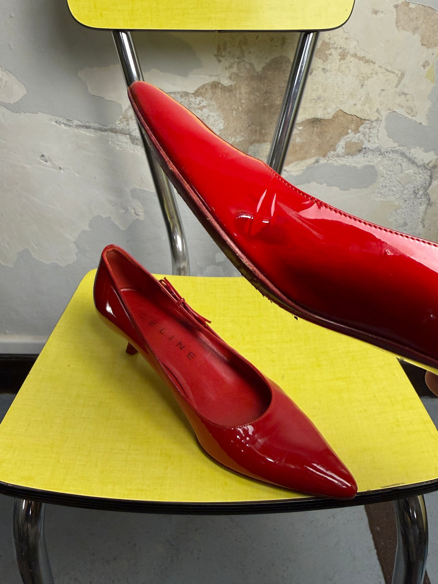 Early 2000s Celine Pointed Patent Kitten Heels Side-Bow Strap Red - 36