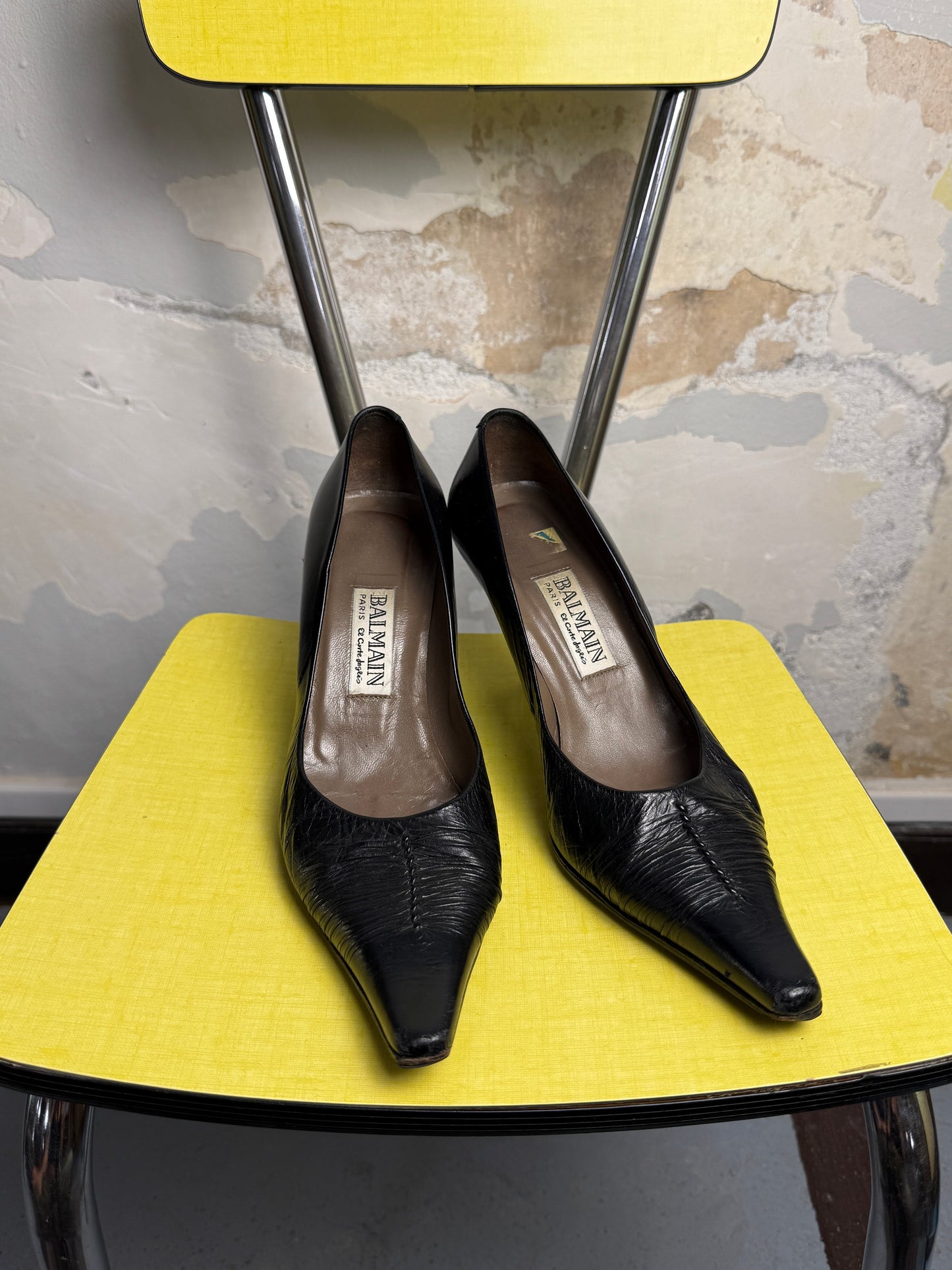 Vintage 80s / 90s Balmain Pointed-Toe Textured Court Pumps Black - 38