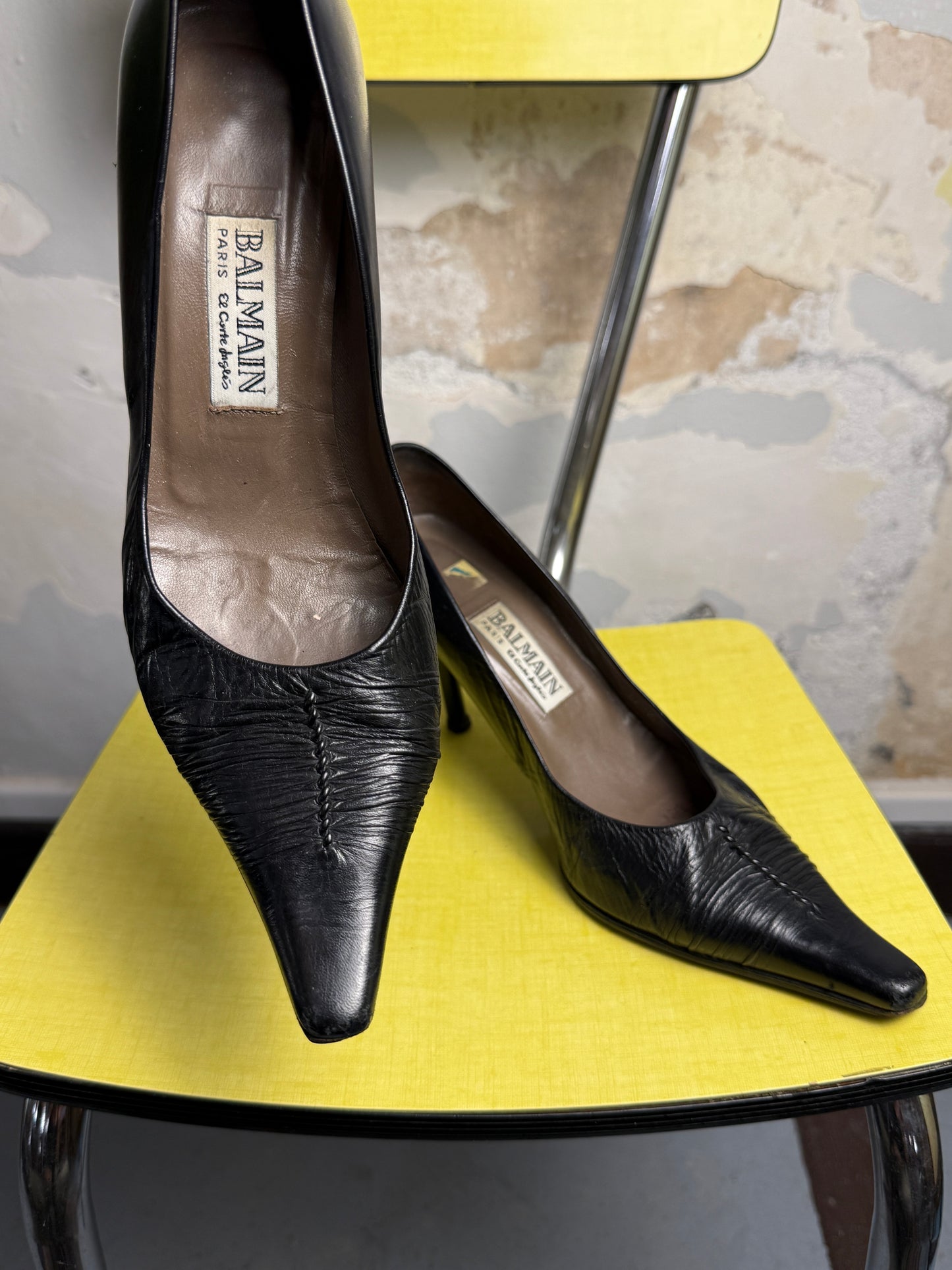 Vintage 80s / 90s Balmain Pointed-Toe Textured Court Pumps Black - 38