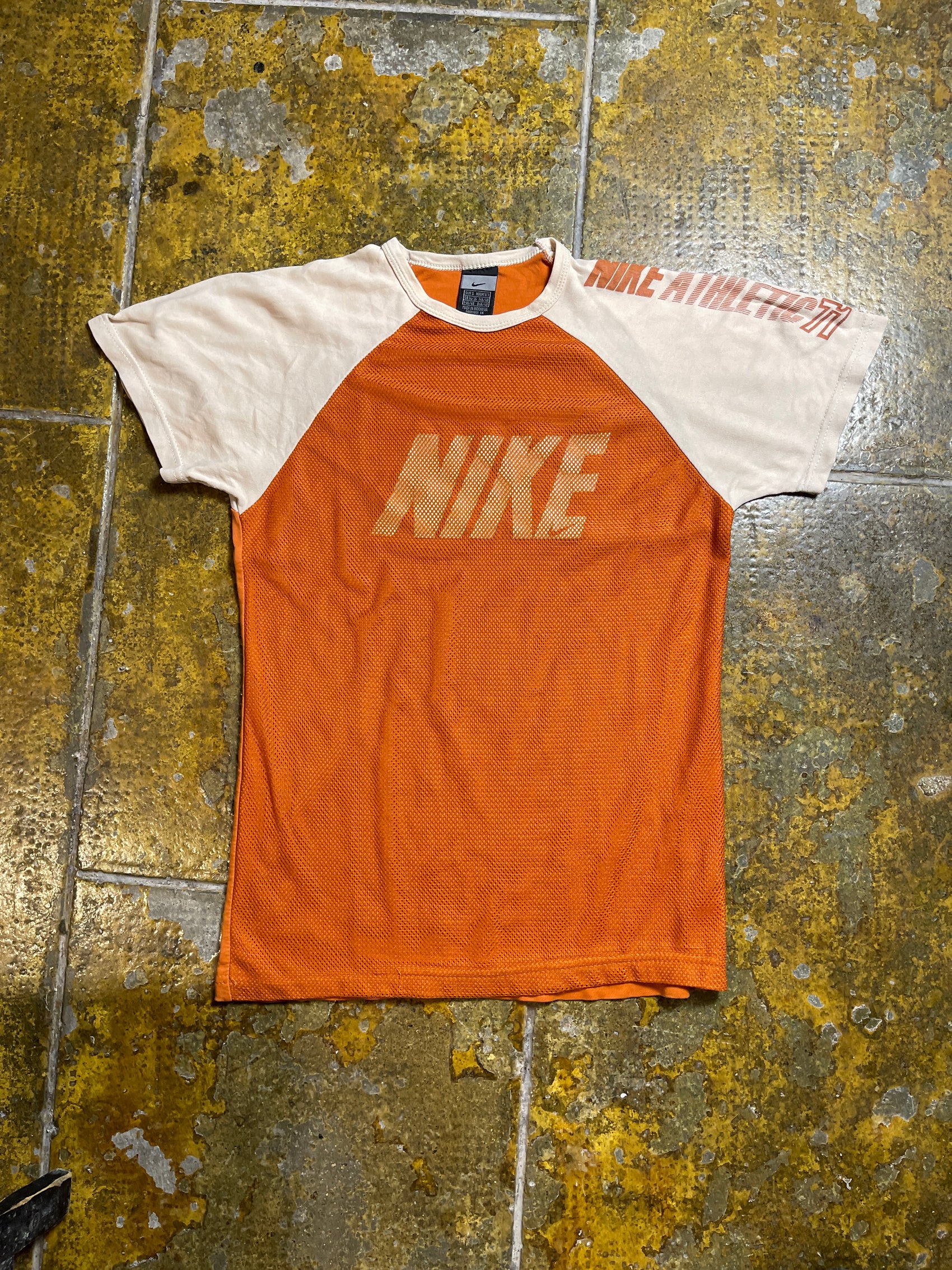 Nike T-Shirt Mesh Orange 2000s - S