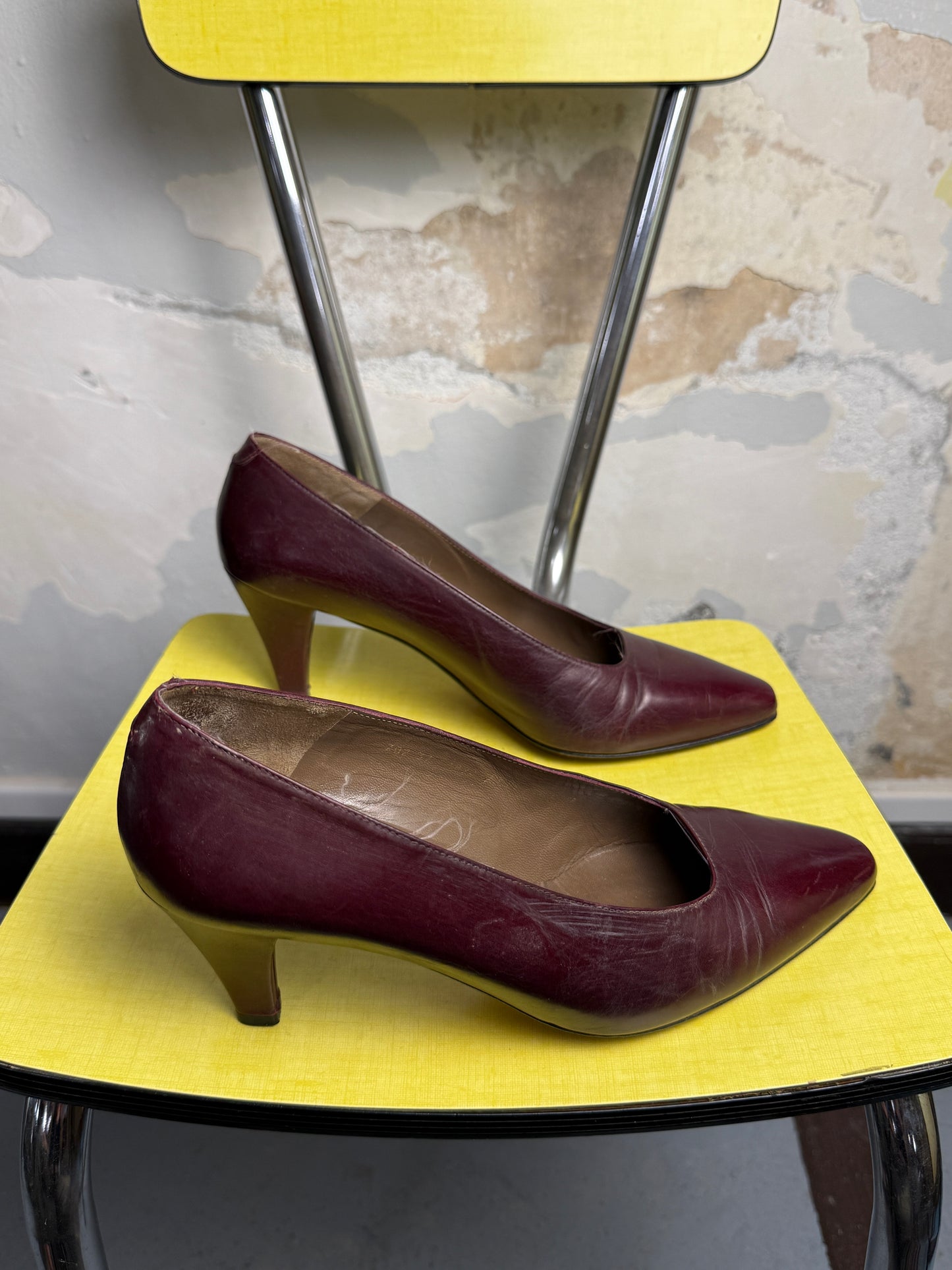 Vintage 80s / 90s Balenciaga Classic Leather Court Pump Heels Bordeaux - 37