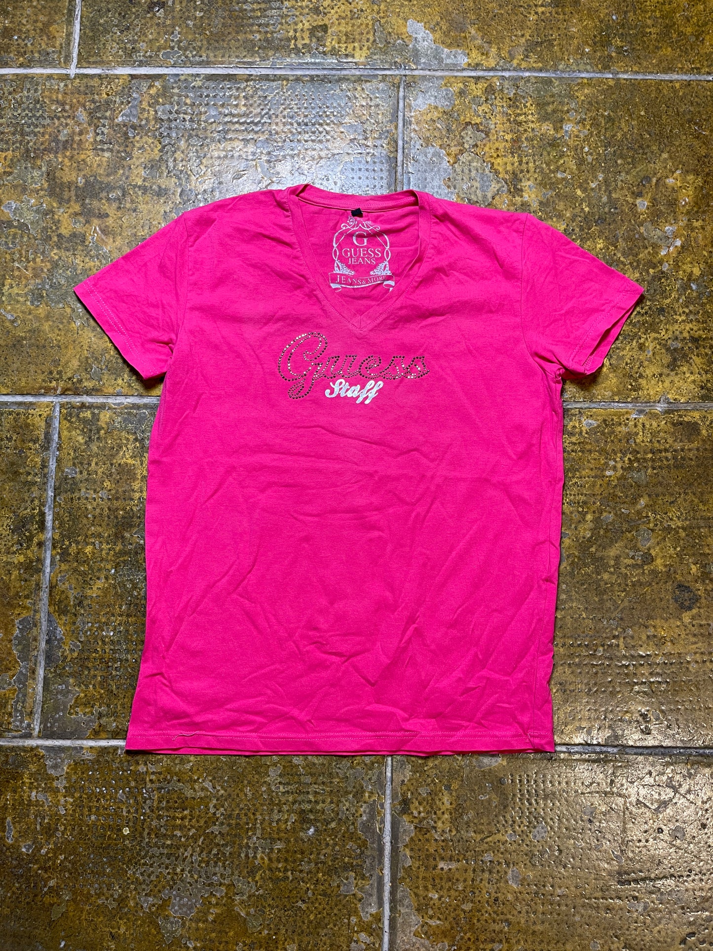Guess Staff Short Sleeve Top Pink 2000s y2k - L