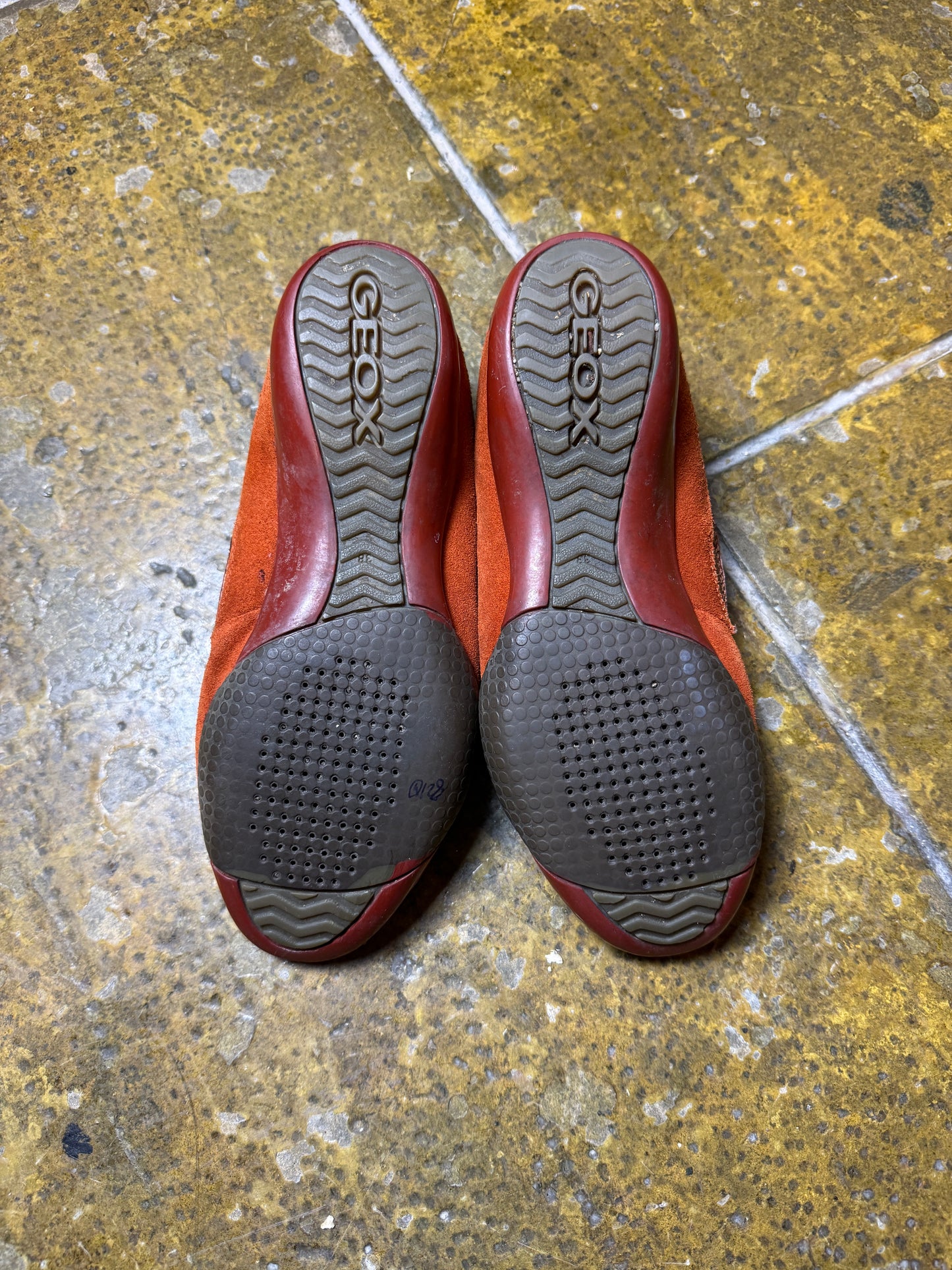 Mid 2000s Geox Snake Original Leather Sneakers Orange - 38