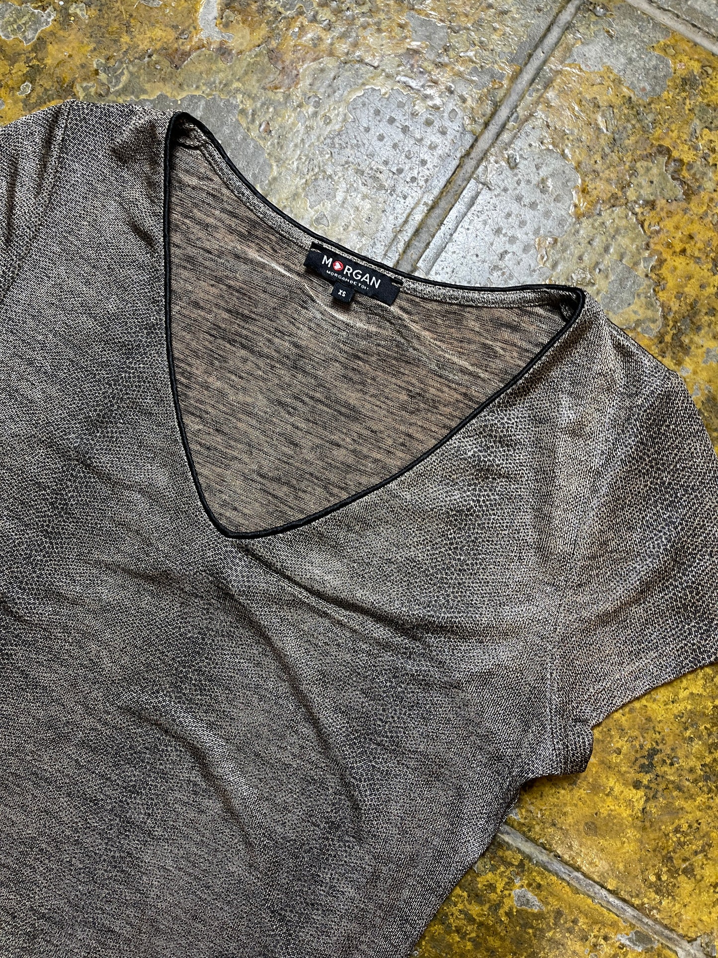 Morgan Short Sleeve Top Beige Black 2000s y2k - XS