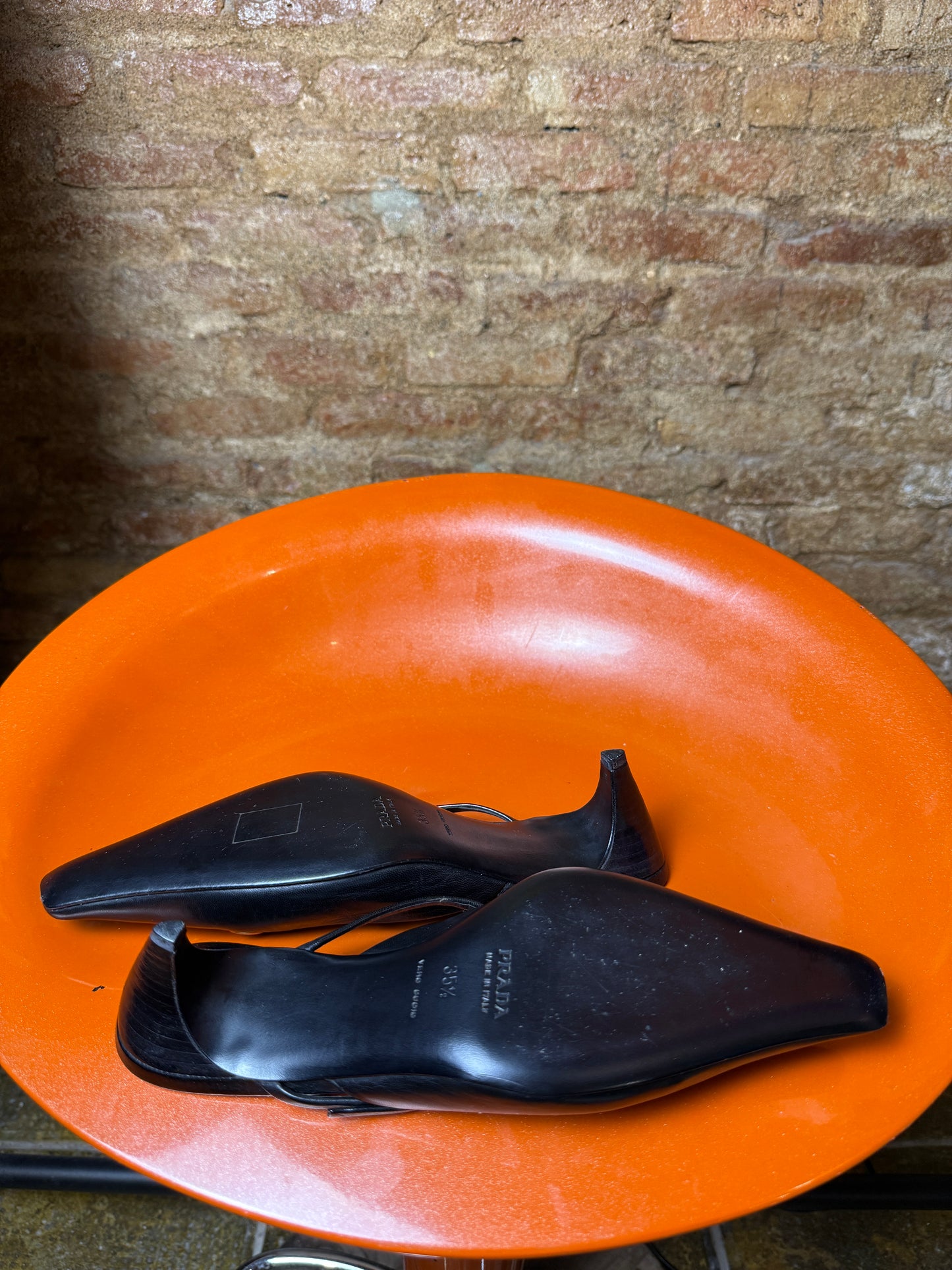 2000s Archive Prada Pointed-Toe Grommet Mule Kitten Heels Black Gold - EU35 1/2