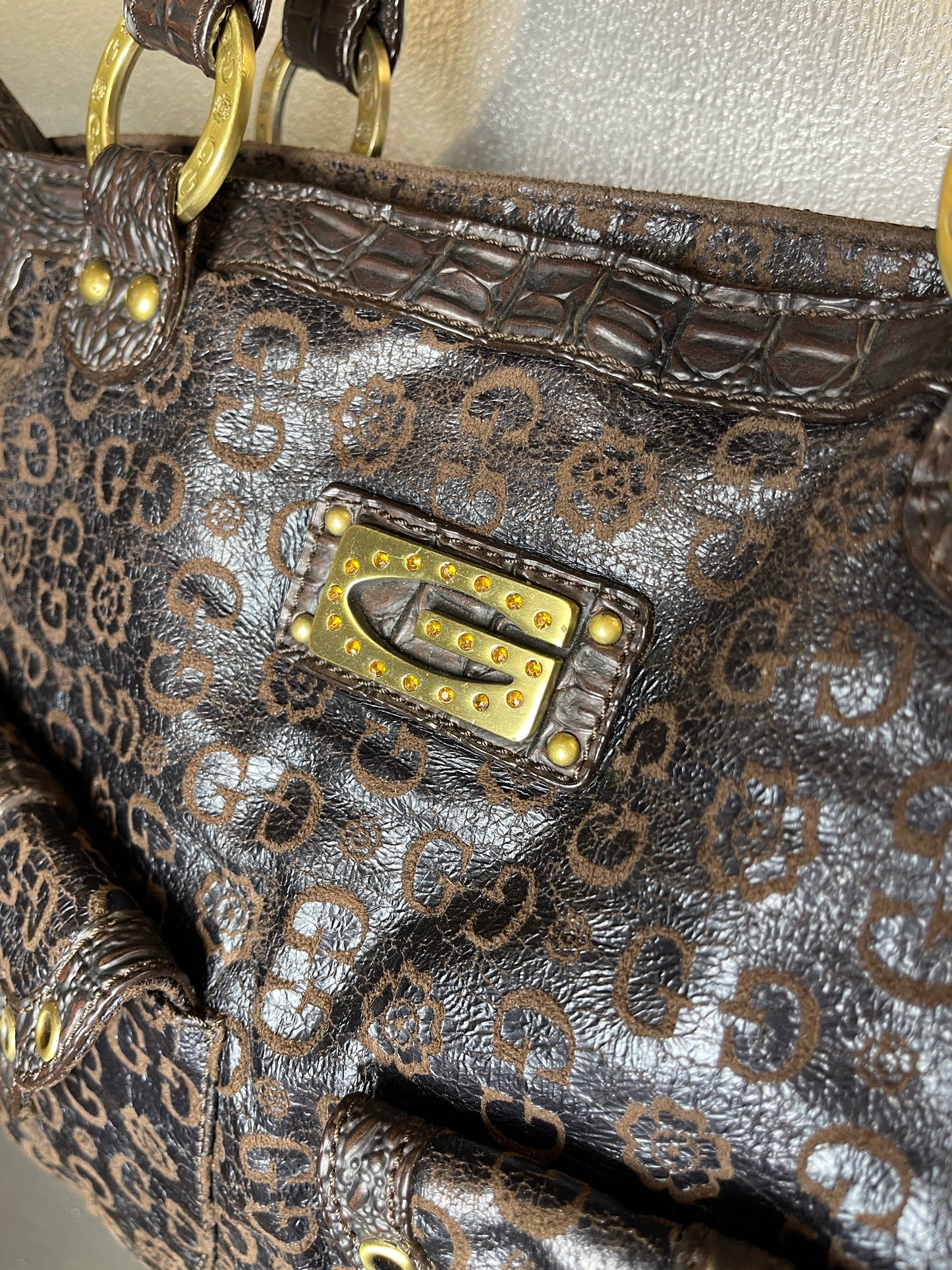 Guess Monogram Vegan Leather Shoulder Bag Brown 2000s y2k