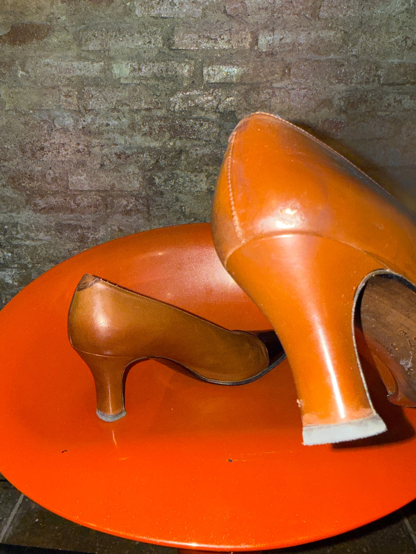 Vintage 80s - 90s Balenciaga Leather Cap-Toe Pump Brown Black - EU37/38