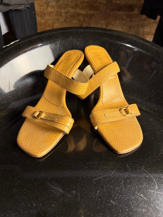 Vintage 90s / 2000s Loewe Lizard-Embossed Asymetric Strap Sandals Brown - EU37