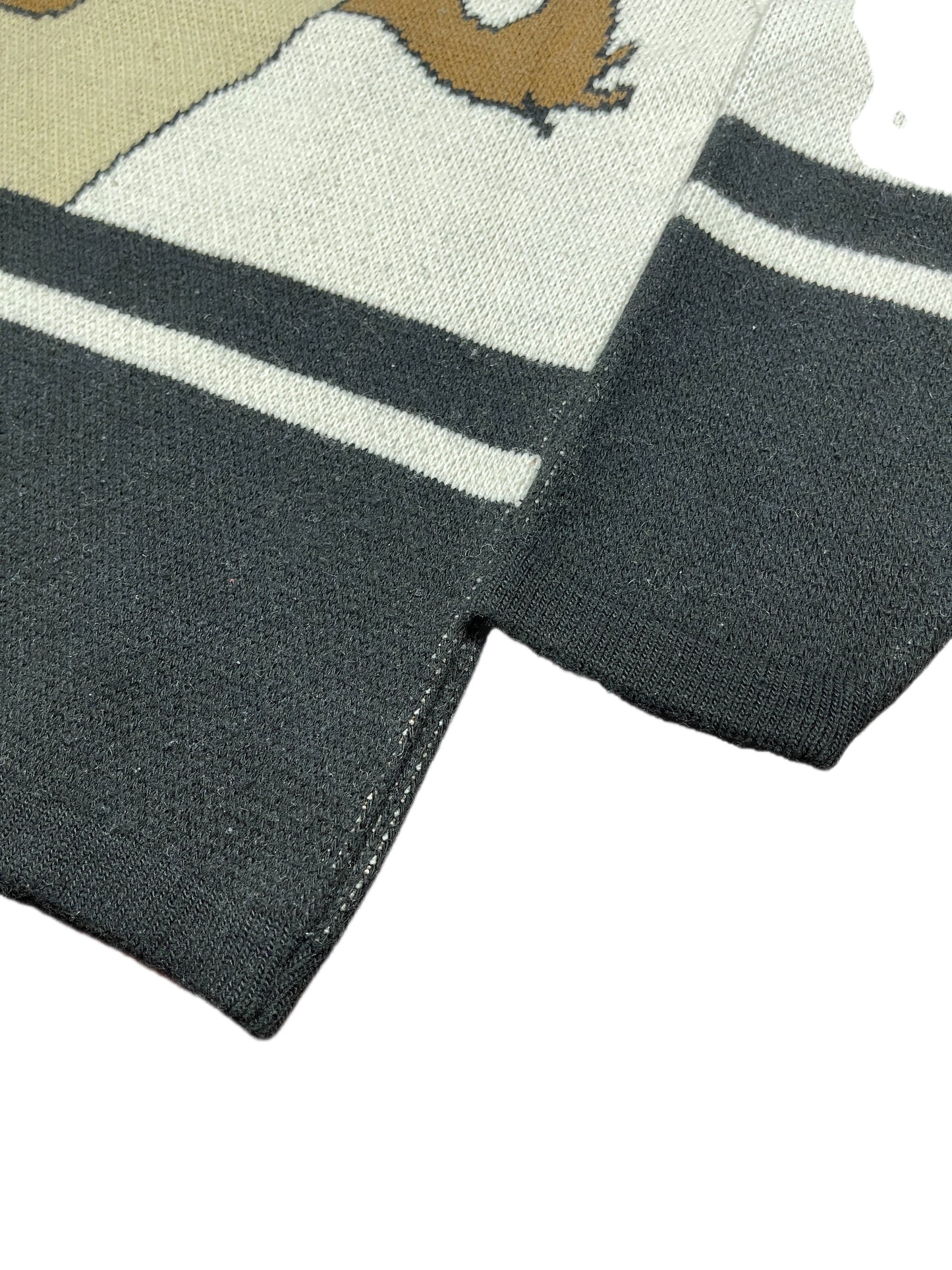 Vintage Looney Tunes 2001 Tasmanian Devil Warner Bros Chunky Knitted Sweatshirt White Black - L