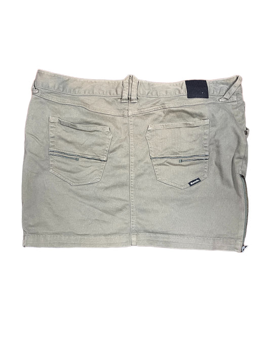 Y2k Bench Skirt Khaki - L