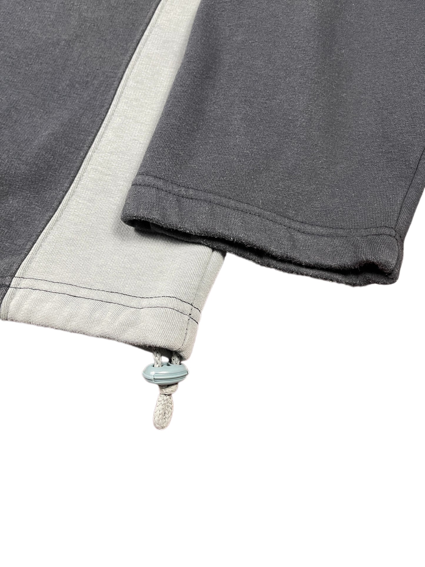 Vintage Adidas 2001 Sweatshirt Gray - M